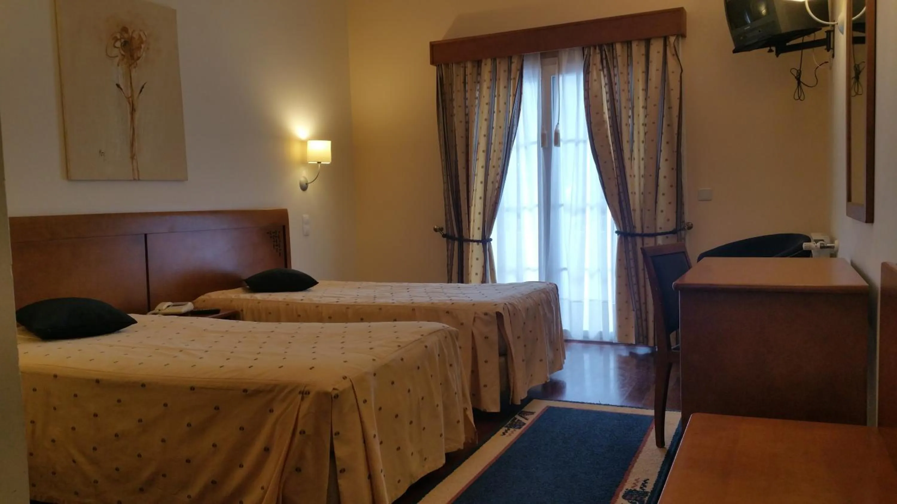 Basic Triple Room in Hotel O Colmo