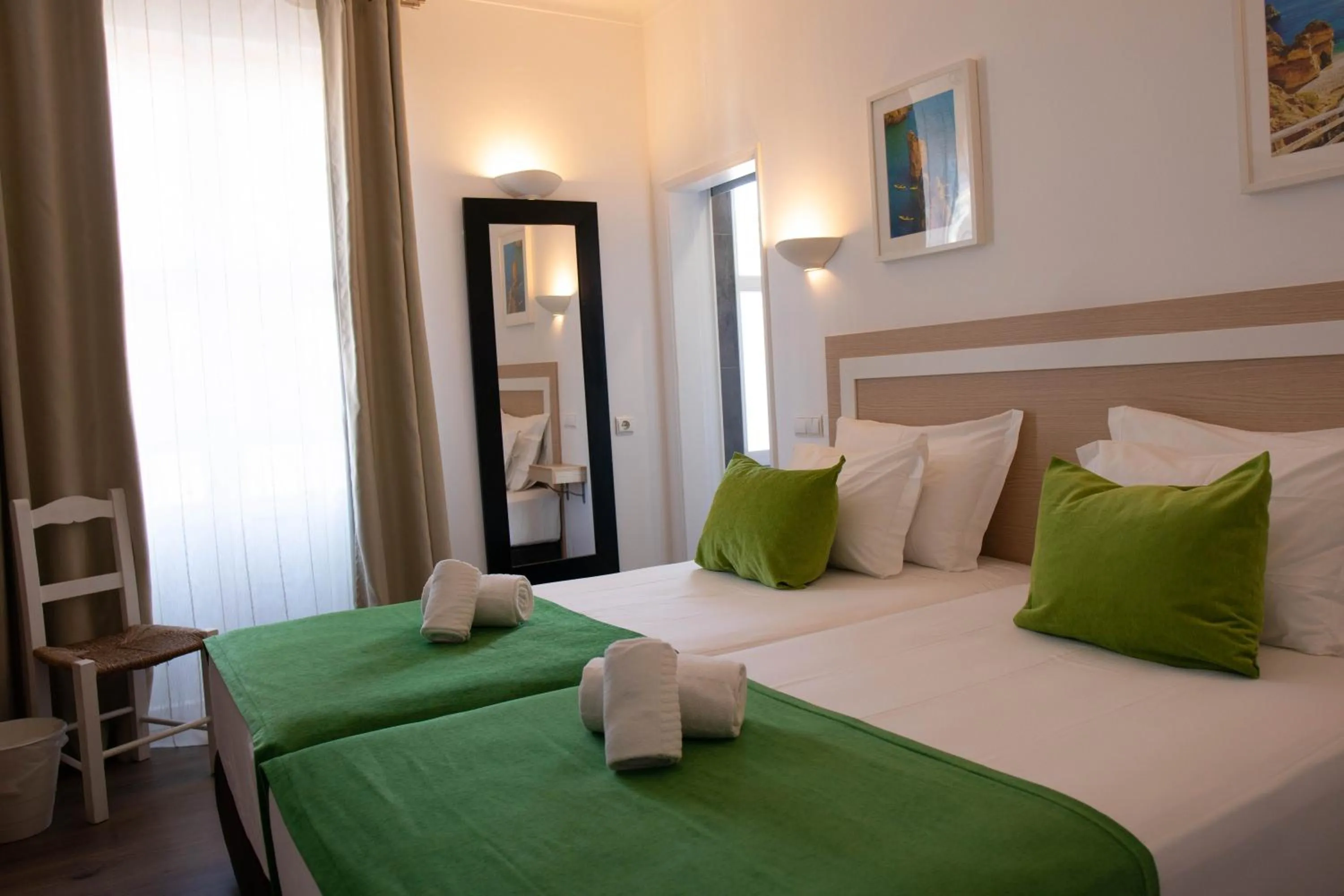 Standard Twin Room in Albufeira Beach Hotel by Kavia