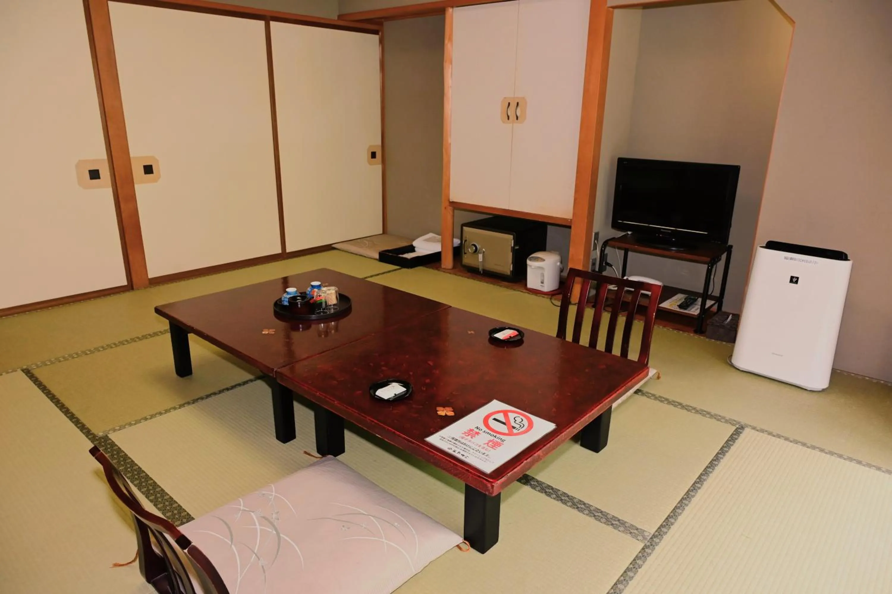 Japanese-Style Quadruple Room in Entaijiso