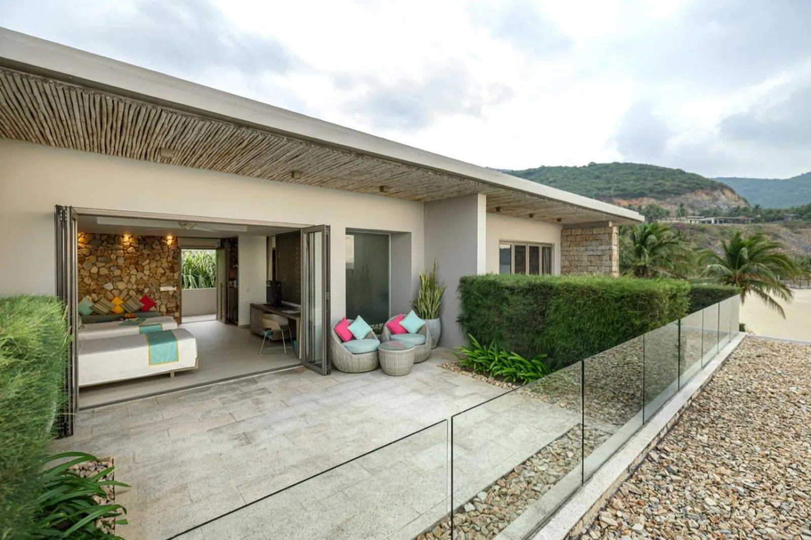 Ocean View One-Bedroom - Double Room in Mia Resort Nha Trang