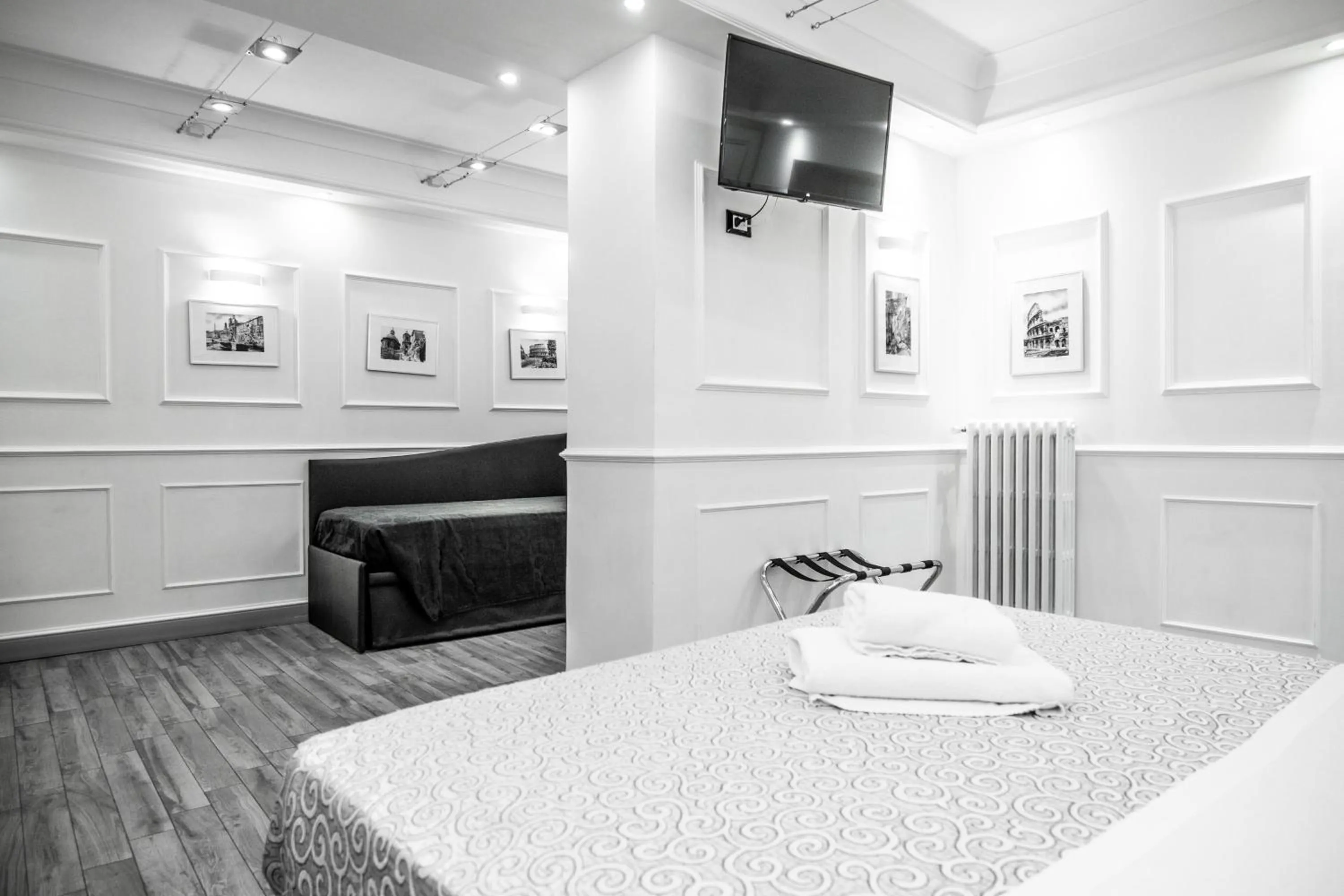 Standard Triple Room in Locanda Parlamento