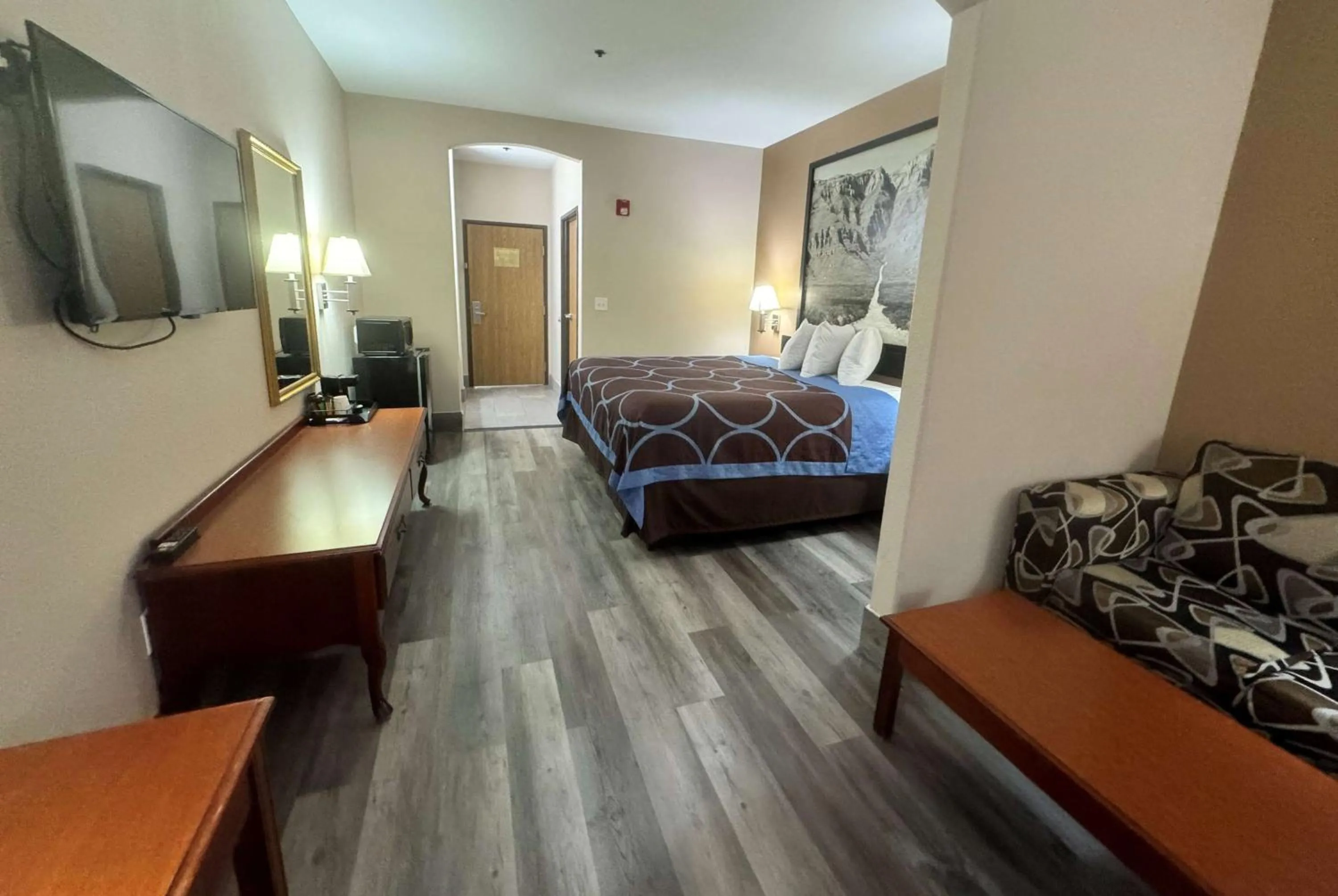 King Room - Non-Smoking in Super 8 by Wyndham Huntsville