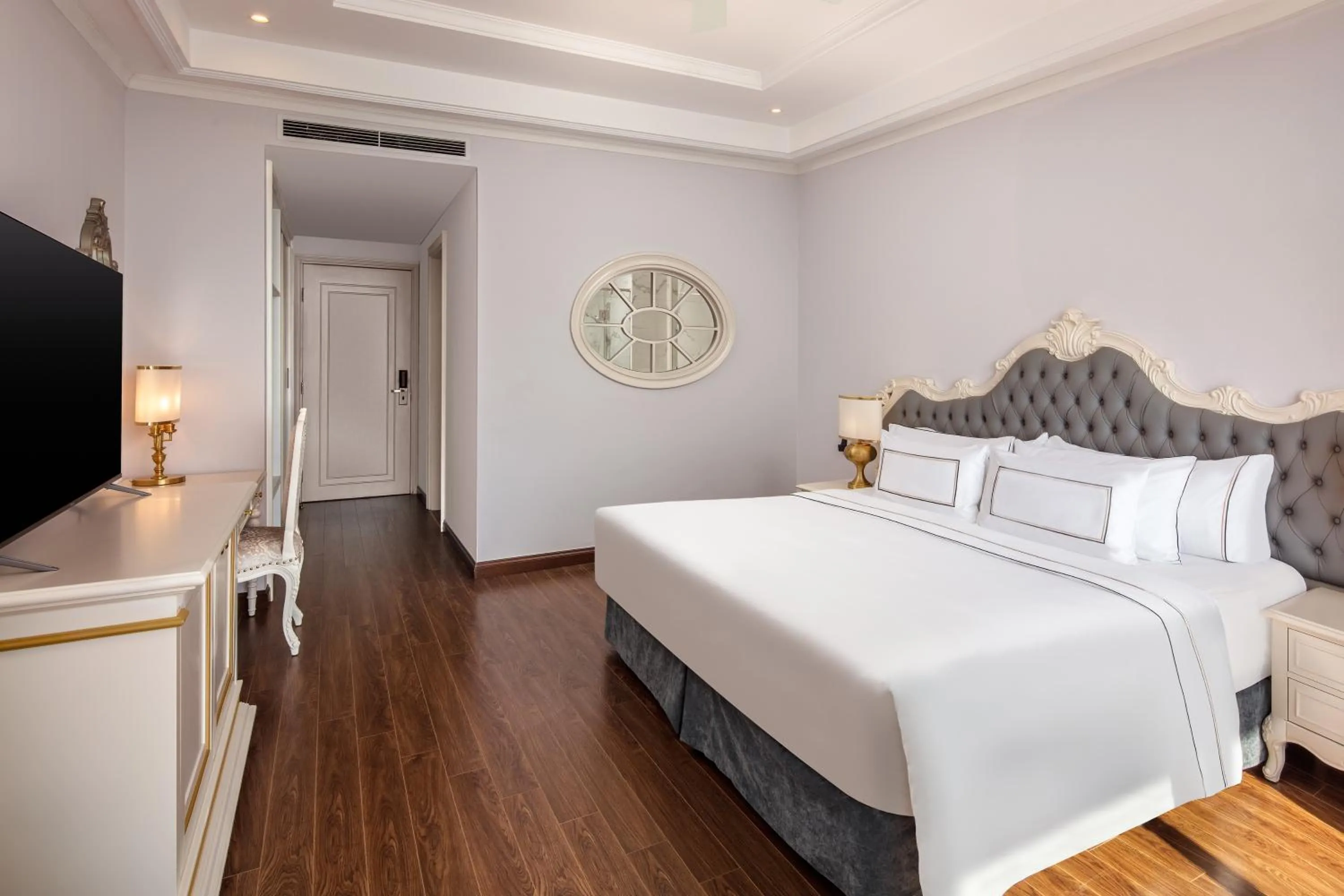 Deluxe Room with River View in Melia Vinpearl Quang Binh