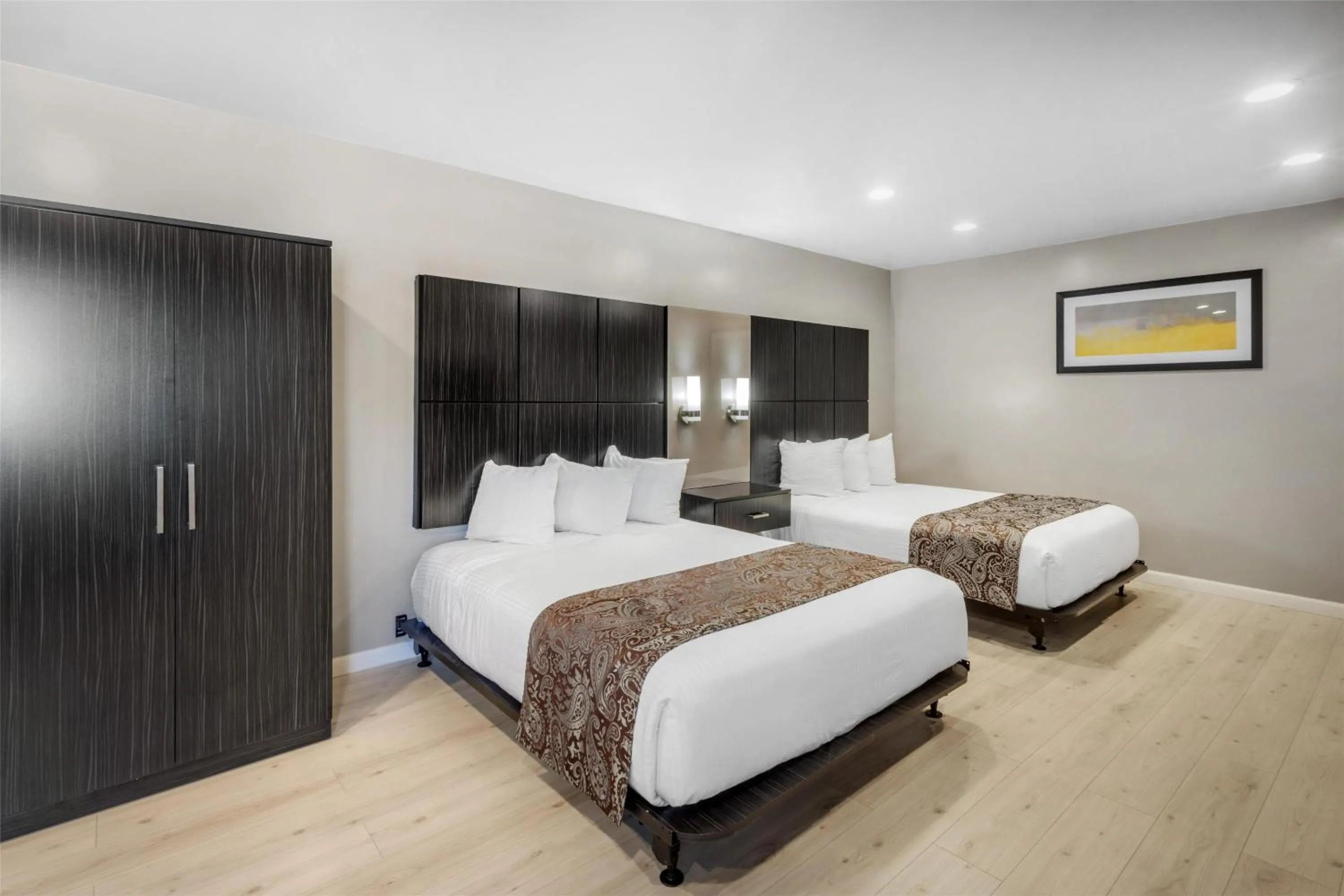 Queen Room with Two Queen Beds and Roll In Shower - Disability Access in SureStay Plus by Best Western Santa Clara Silicon Valley