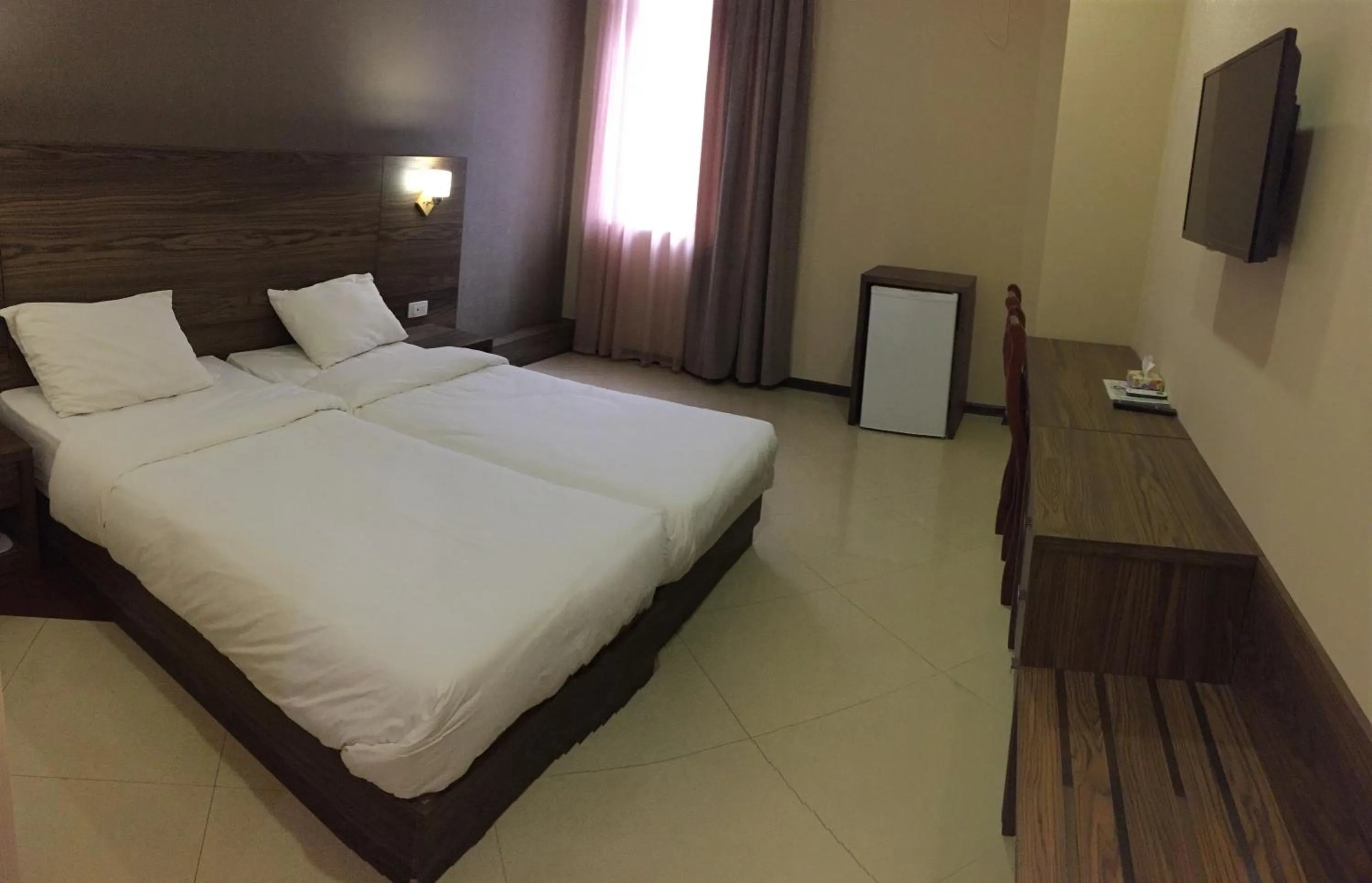 Standard Twin Room in Primer Hotel