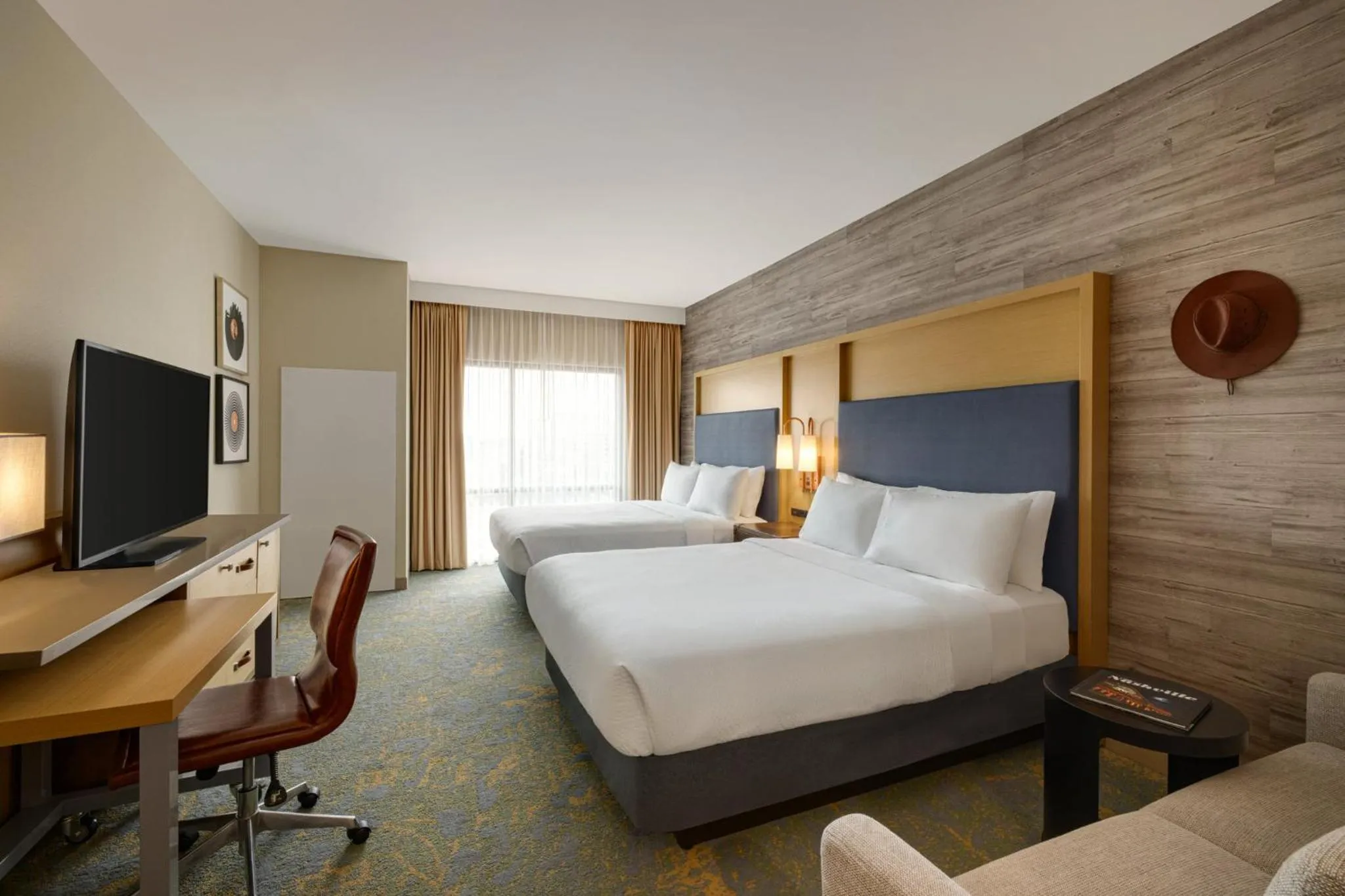 Standard Queen Room with Two Queen Beds - Communications Accessible in Holiday Inn & Suites Nashville Downtown Broadway