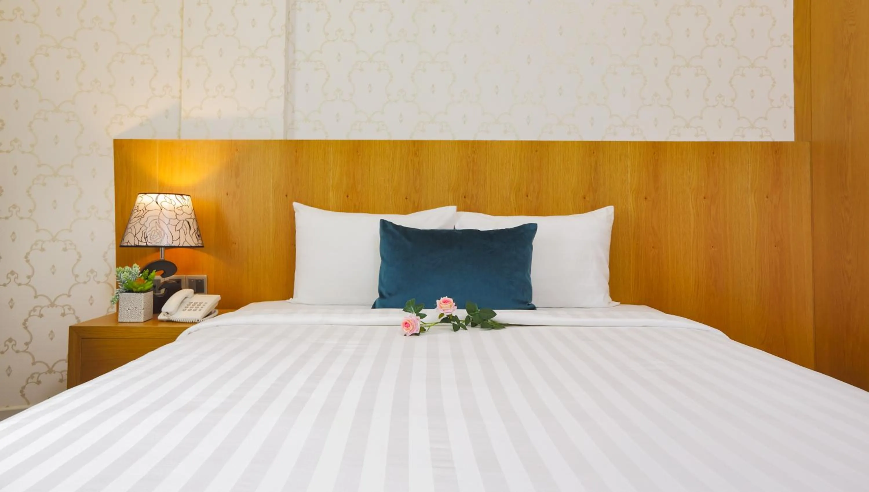 Deluxe Double Room in Golda Hotel