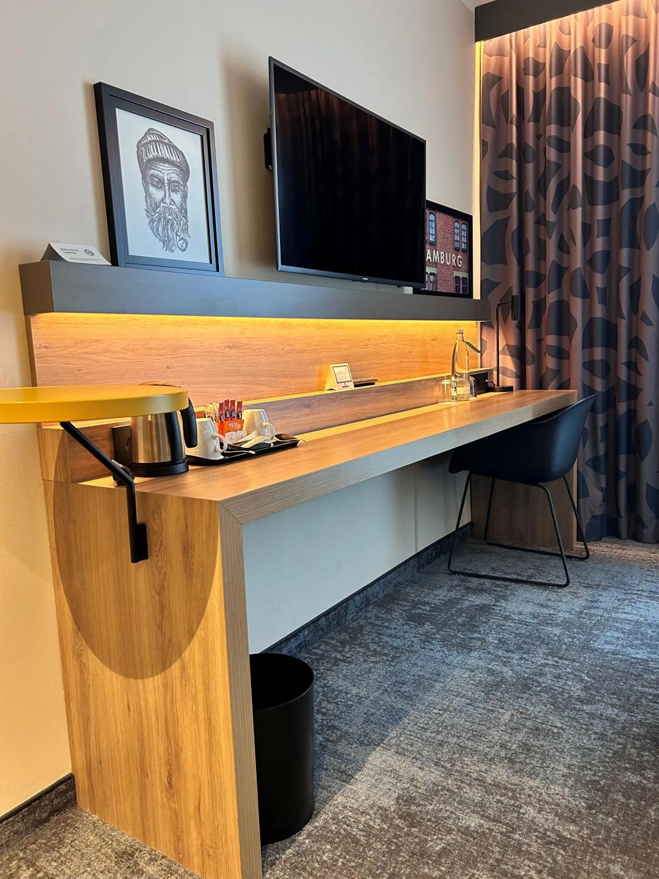 Standard Twin Room in Holiday Inn - Hamburg - HafenCity by IHG