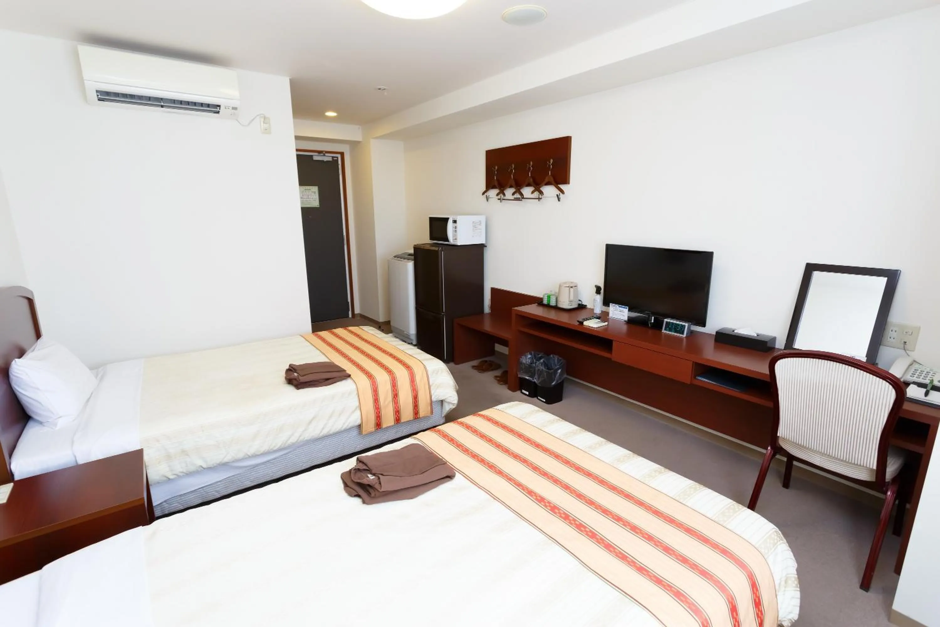 Twin Room - single occupancy in Hotel Peace Island Miyakojima