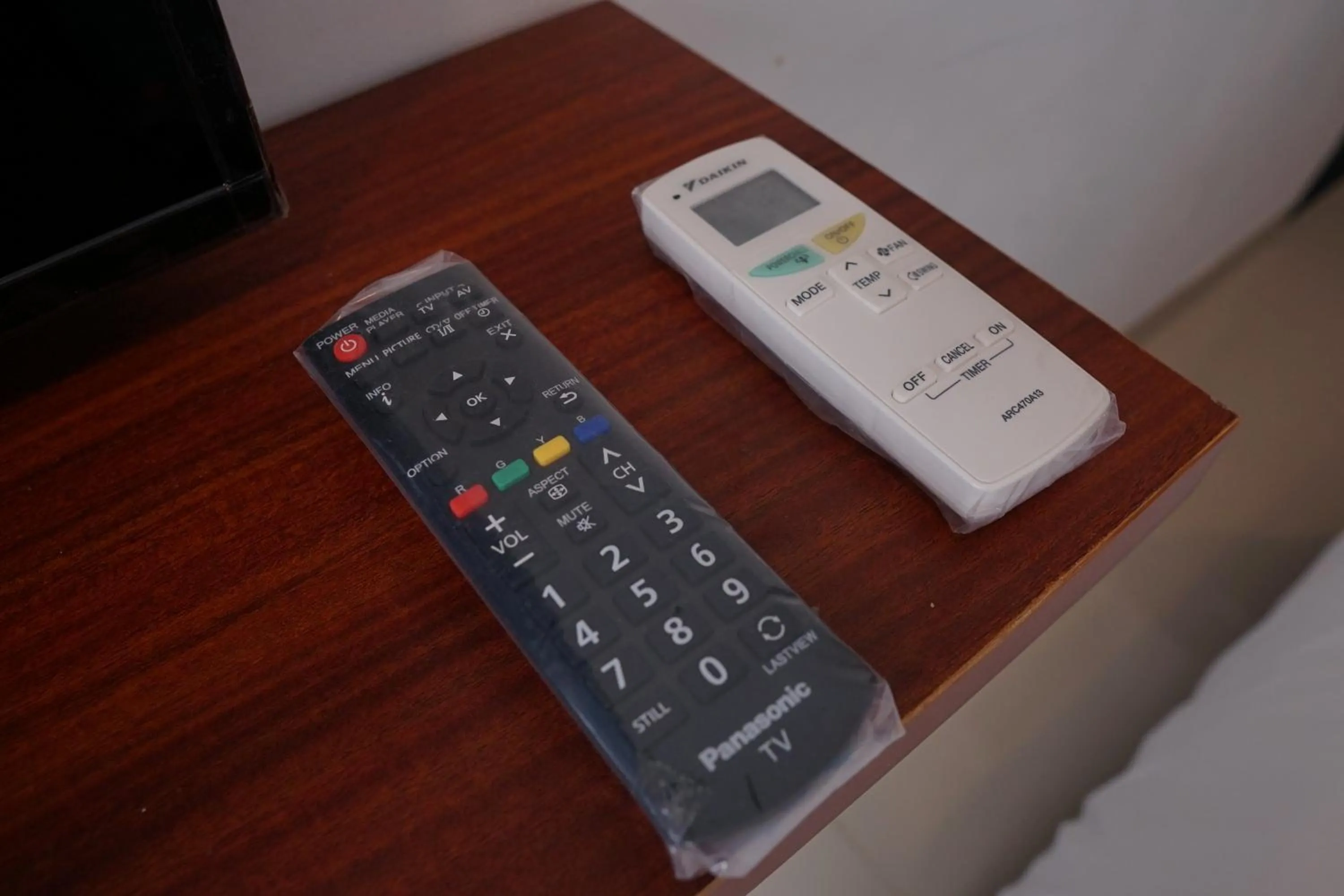 Superior Twin Room with City View in Cemerlang Inn