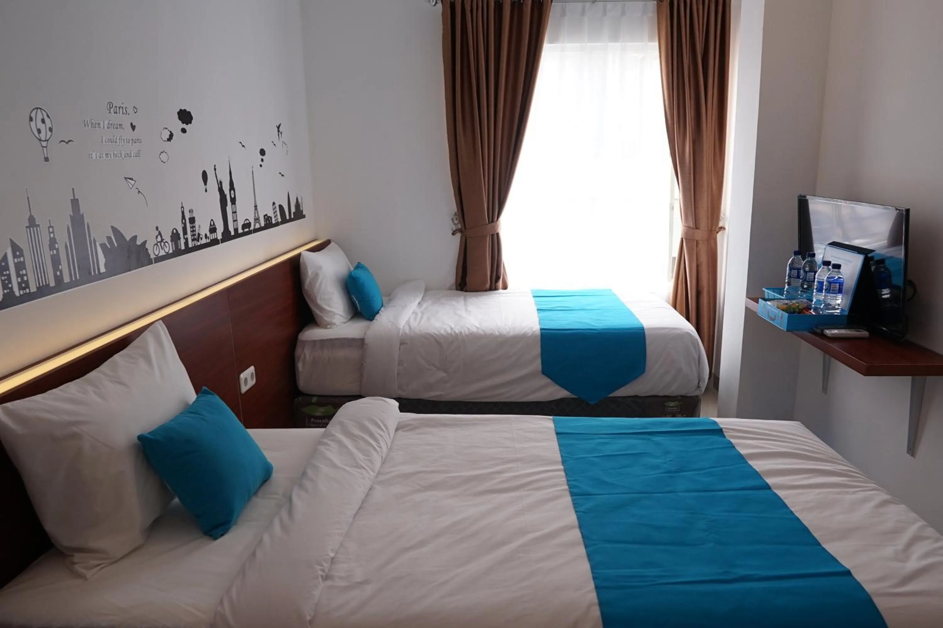 Superior Twin Room in Cemerlang Inn