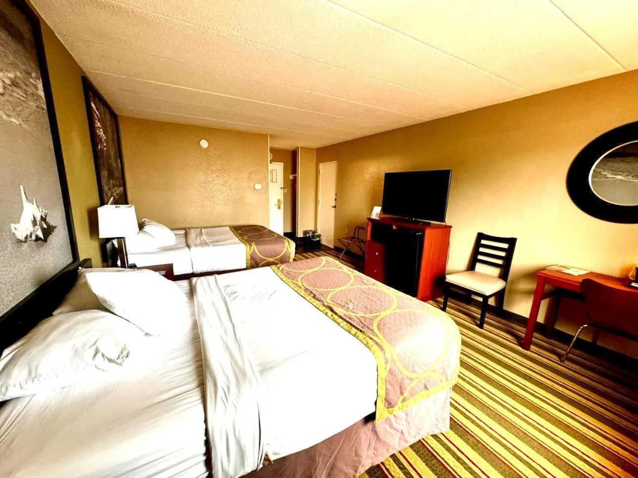 Double Room with Two Double Beds - Pet Friendly/Non-Smoking in Super 8 by Wyndham Frederick