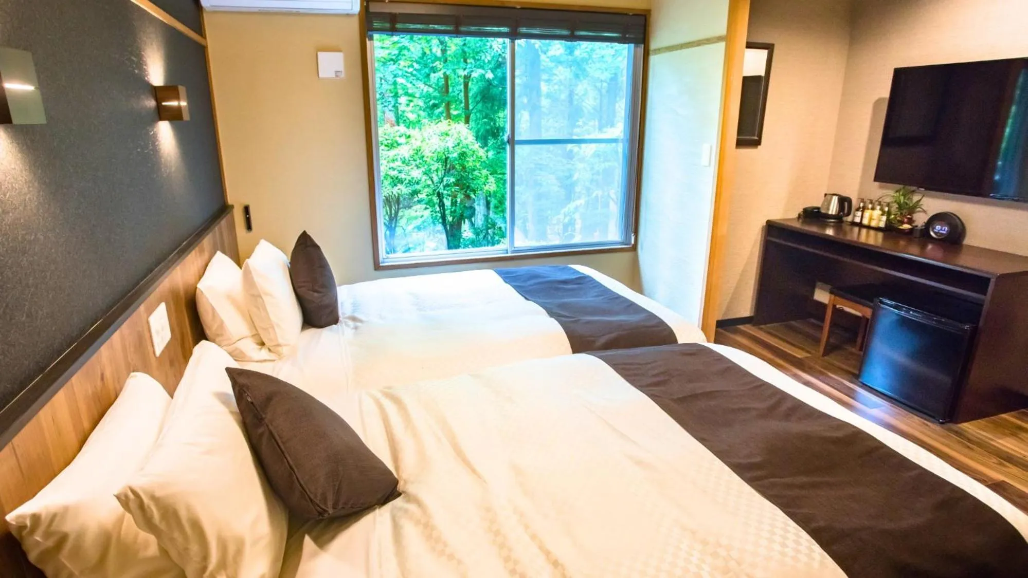 Superior Twin Room - Non Smoking in LiVEMAX RESORT Hakone Ashinoko
