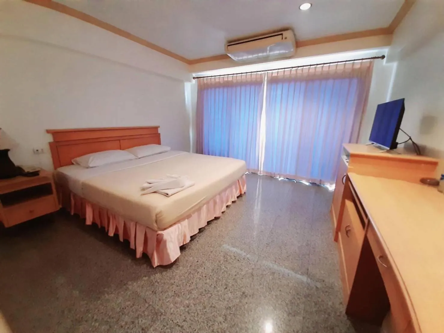 Standard Single Room - single occupancy in Maneerote Hotel