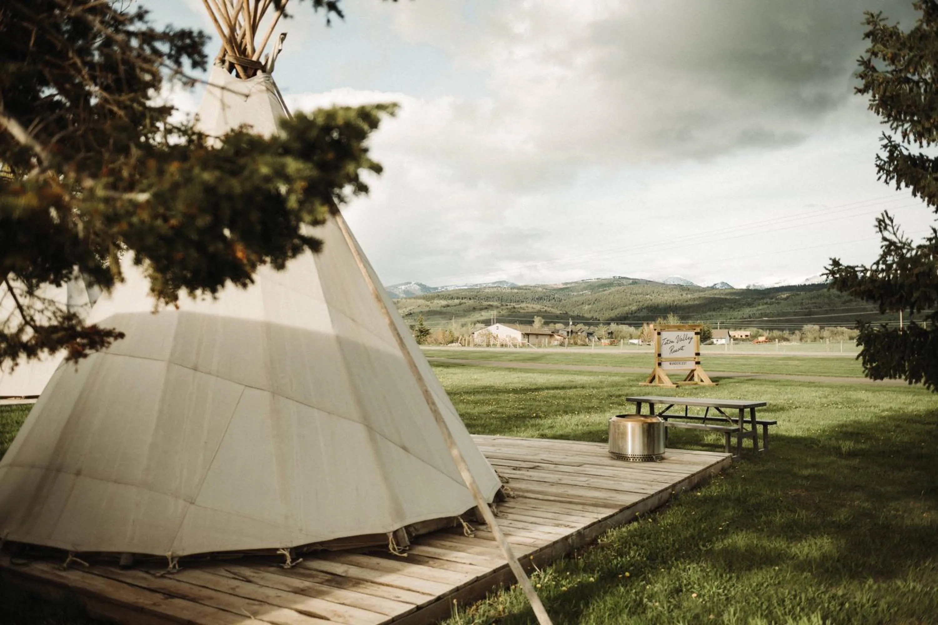 Queen Studio in Teton Valley Resort