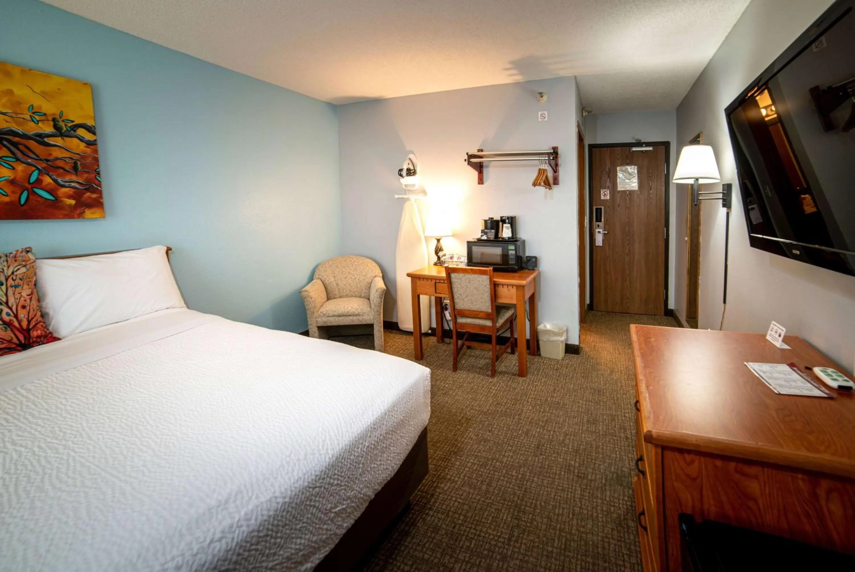 King Room - Mobility Access/Non-Smoking in Deadwood Gulch Resort, Trademark Collection by Wyndham