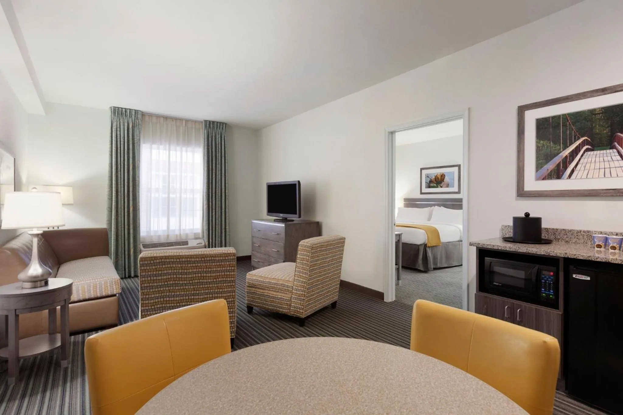 King Suite in Holiday Inn Express Williamsburg North by IHG