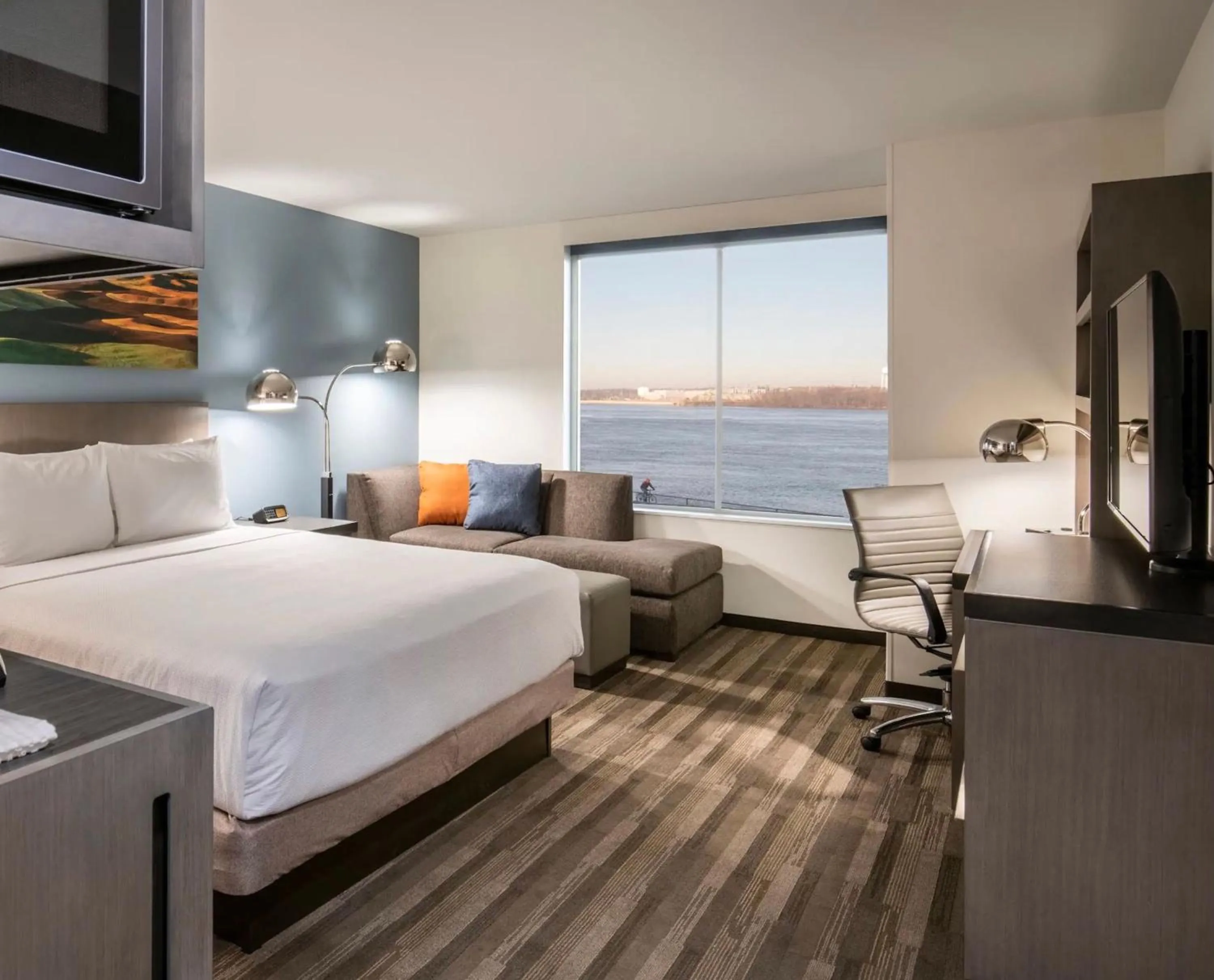 King Room in Hyatt House East Moline/Quad Cities