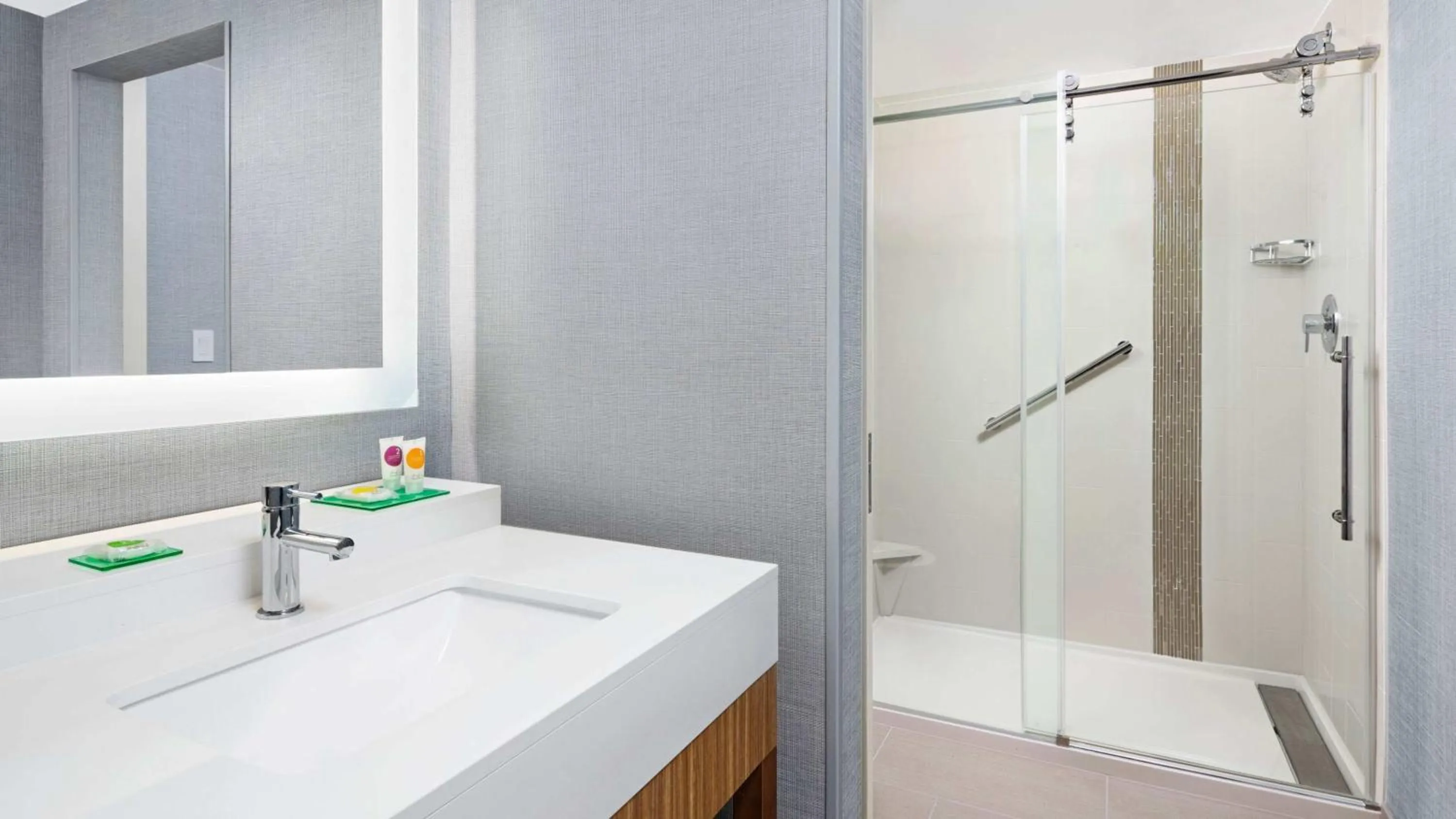 Queen Room with Two Queen Beds and View in Hyatt Place Jacksonville St. Johns Town Center