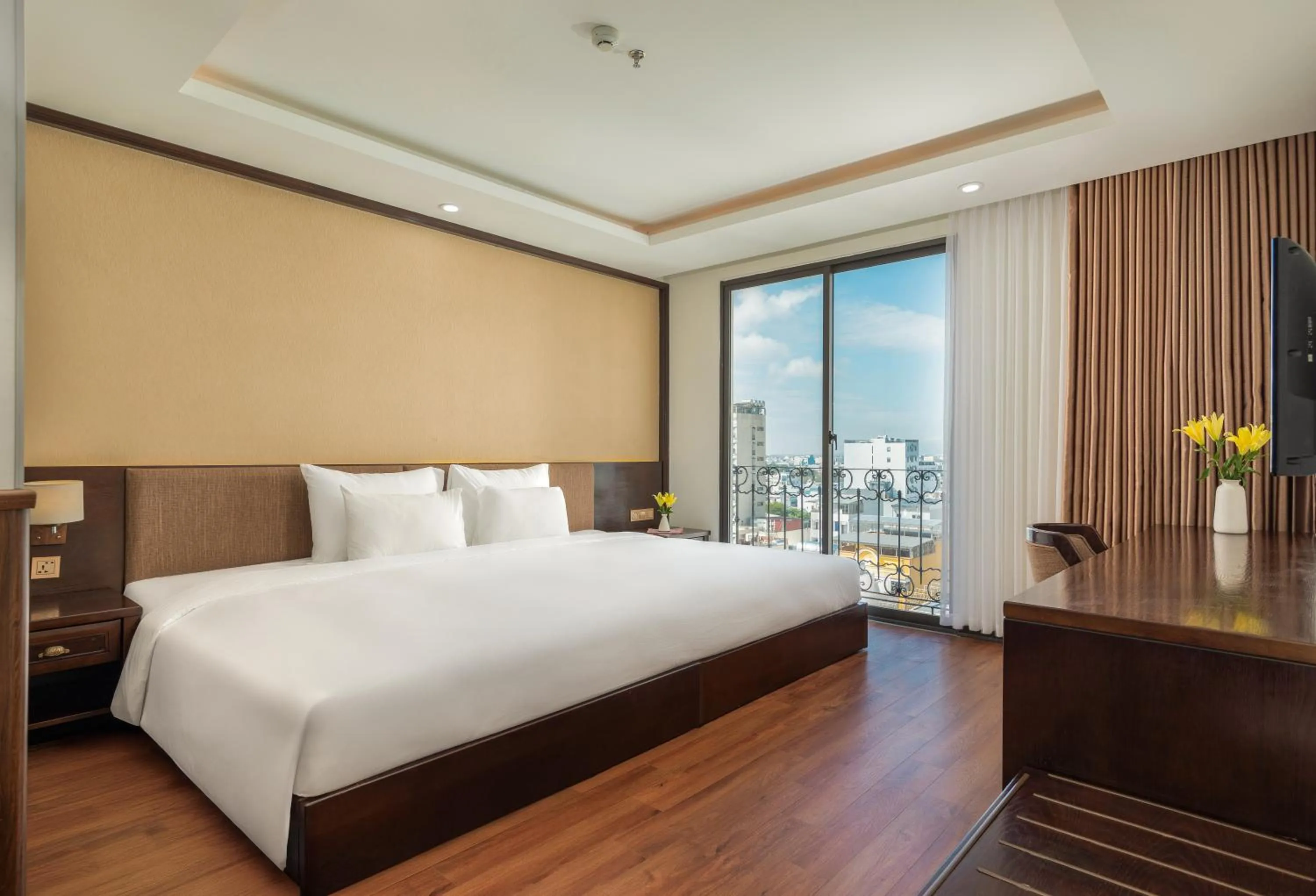Executive Double Room with Balcony and City View in Palazzo Boutique Hotel