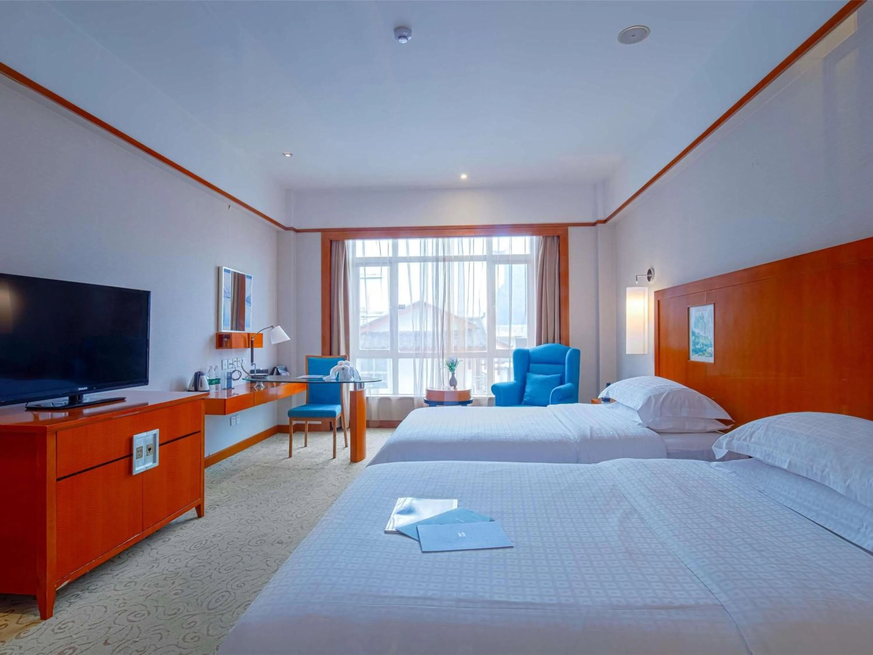 Superior Twin Room in Pullman Zhangjiajie Hotel