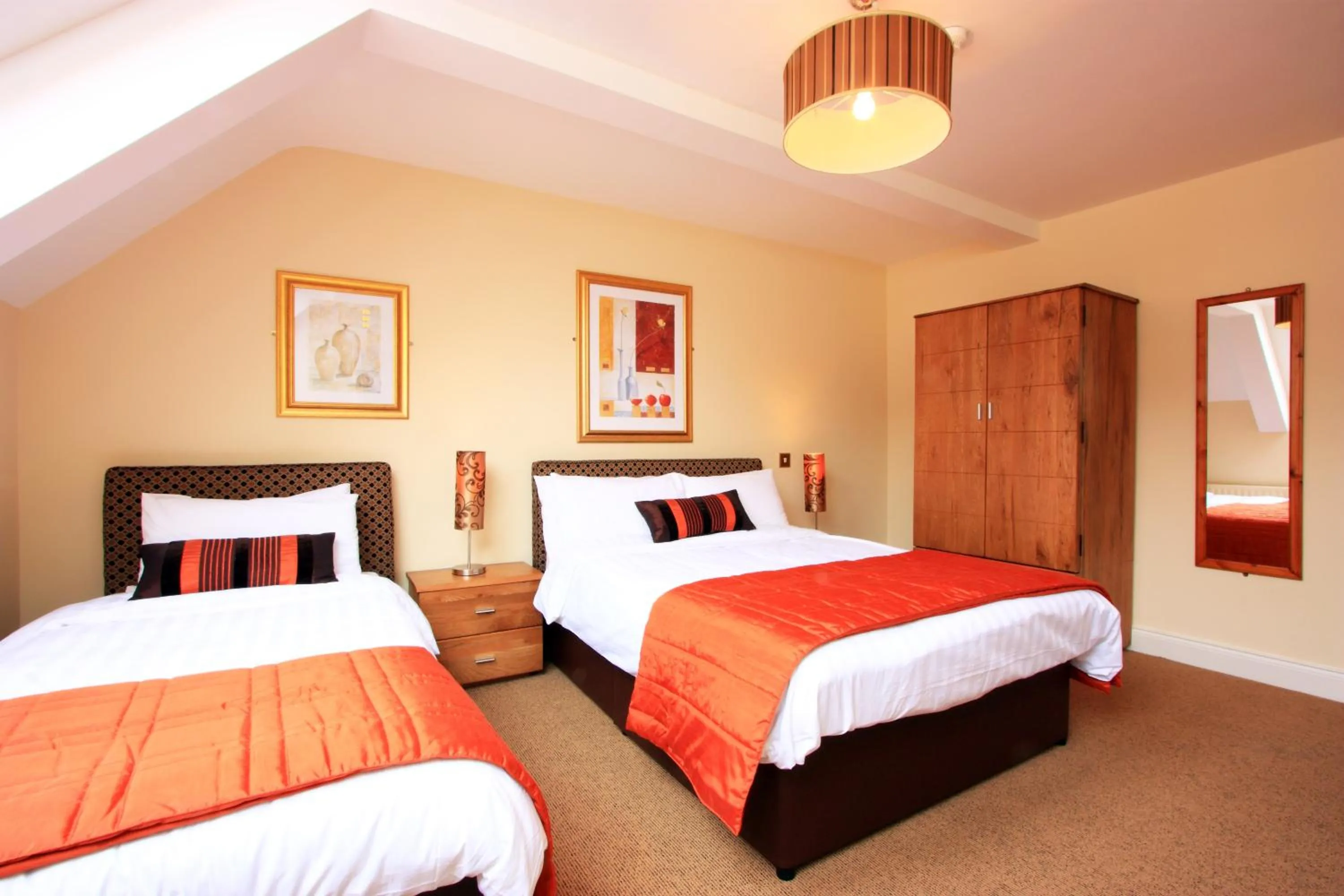 Twin Room in O'Donnabhain's