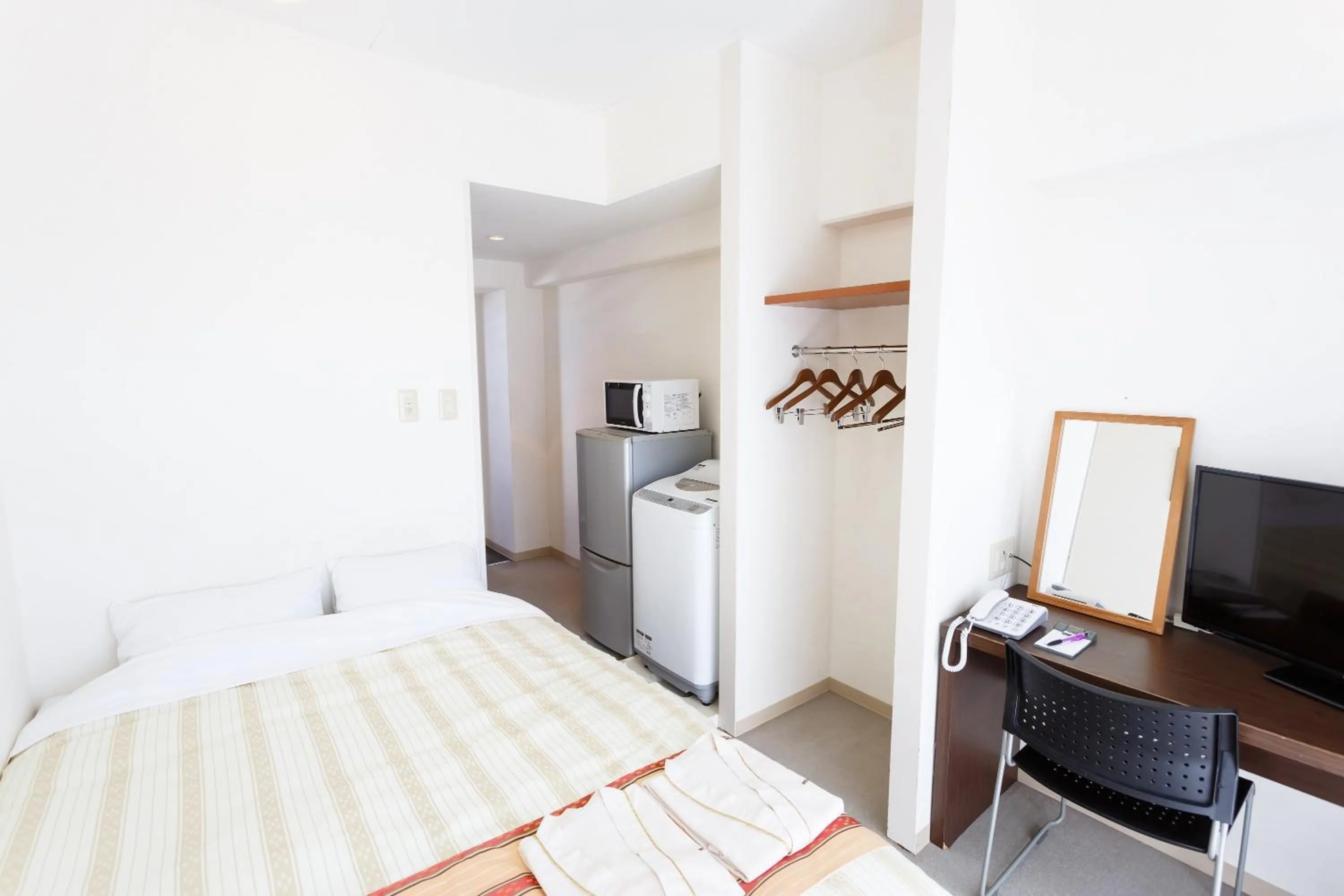 Double Room - Smoking in Hotel Peace Island Ishigaki in Yashima
