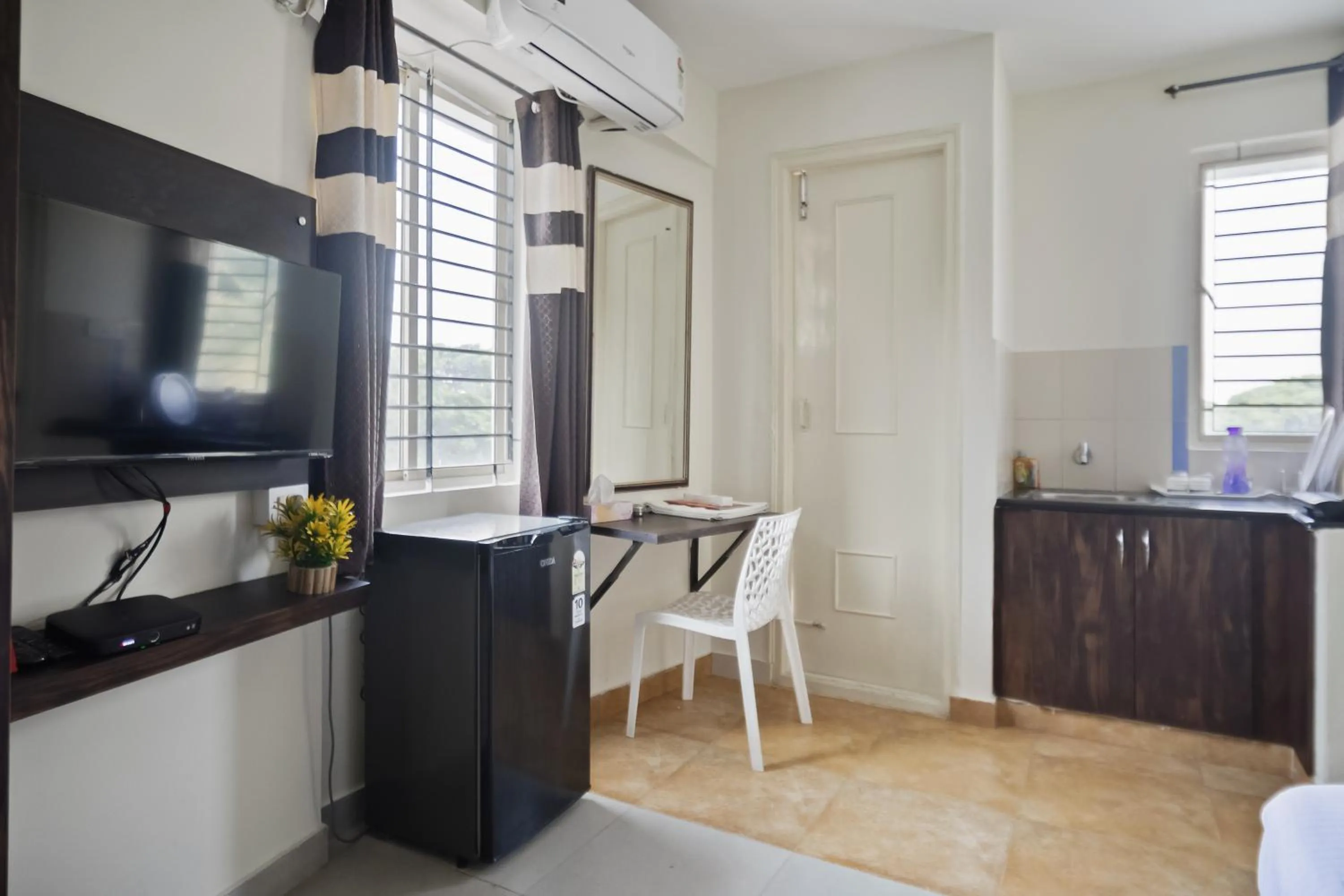 Deluxe Studio in Stayhome Classic