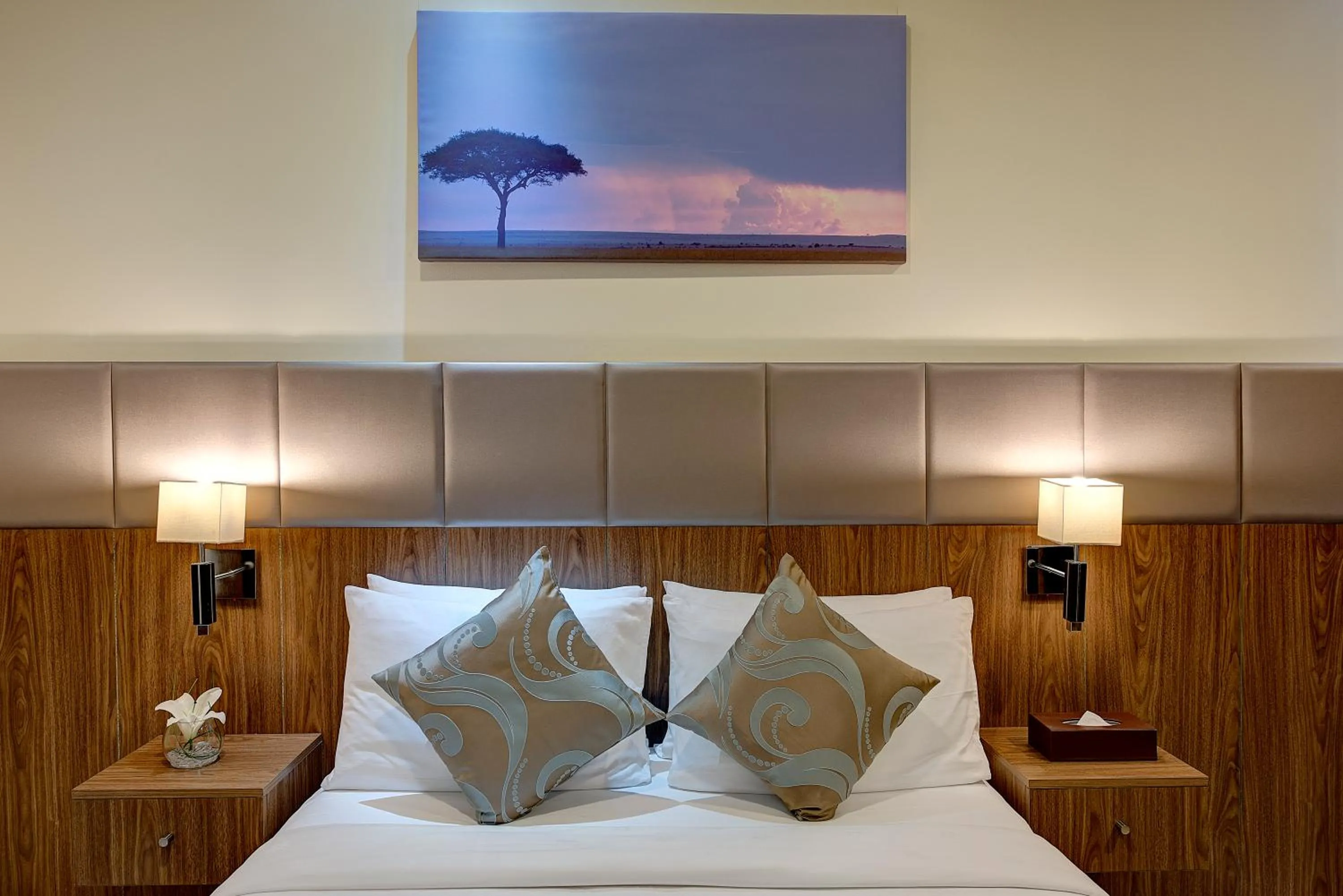 Standard Room in Western Hotel - Ghayathi