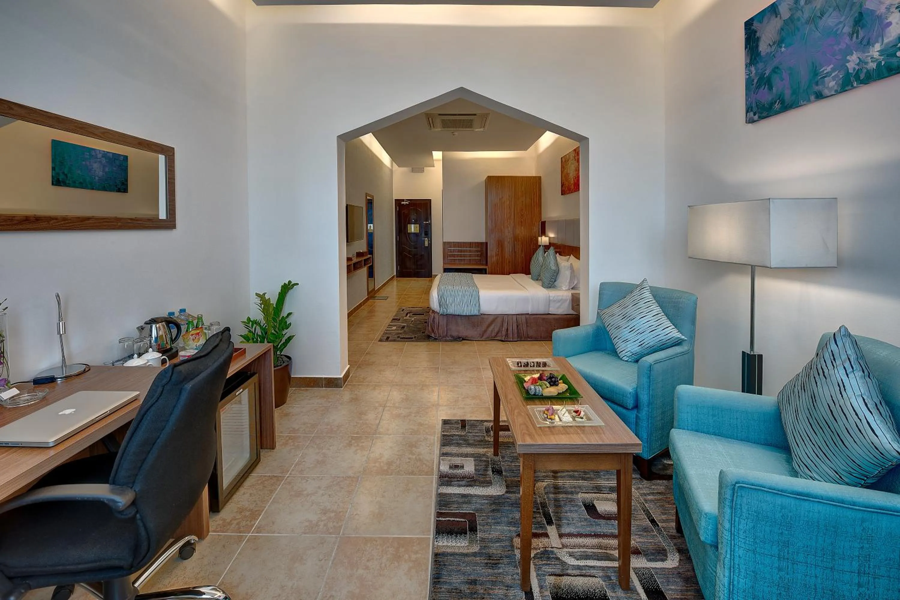 Junior Suite in Western Hotel - Ghayathi