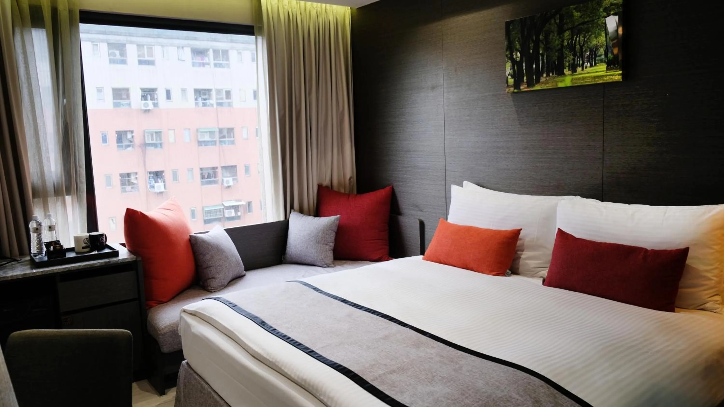 Standard Double Room in GOGO Hotel 逢甲館