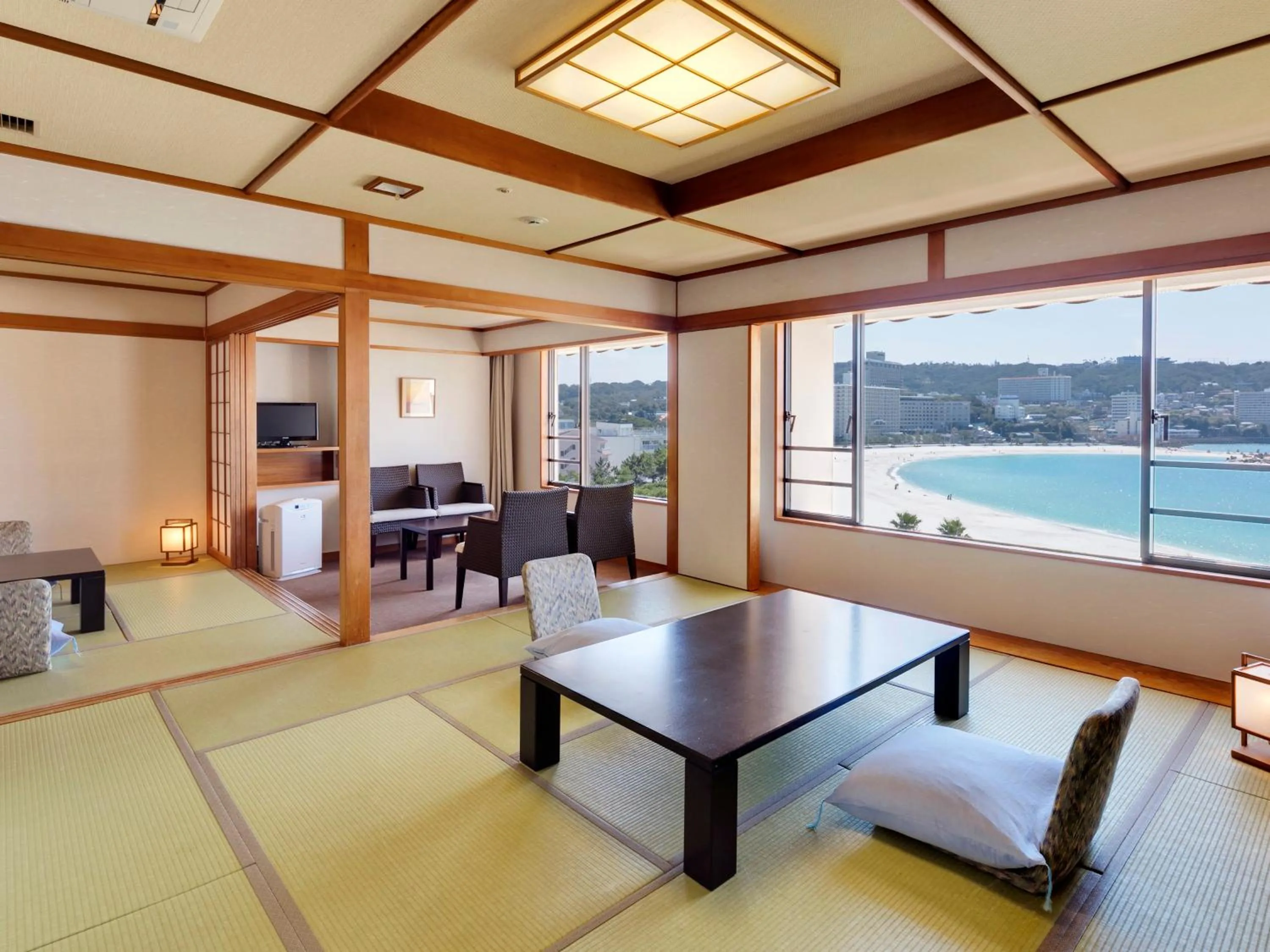 Royal Floor Japanese Room with Ocean View - Non-Smoking in Shiraraso Grand Hotel