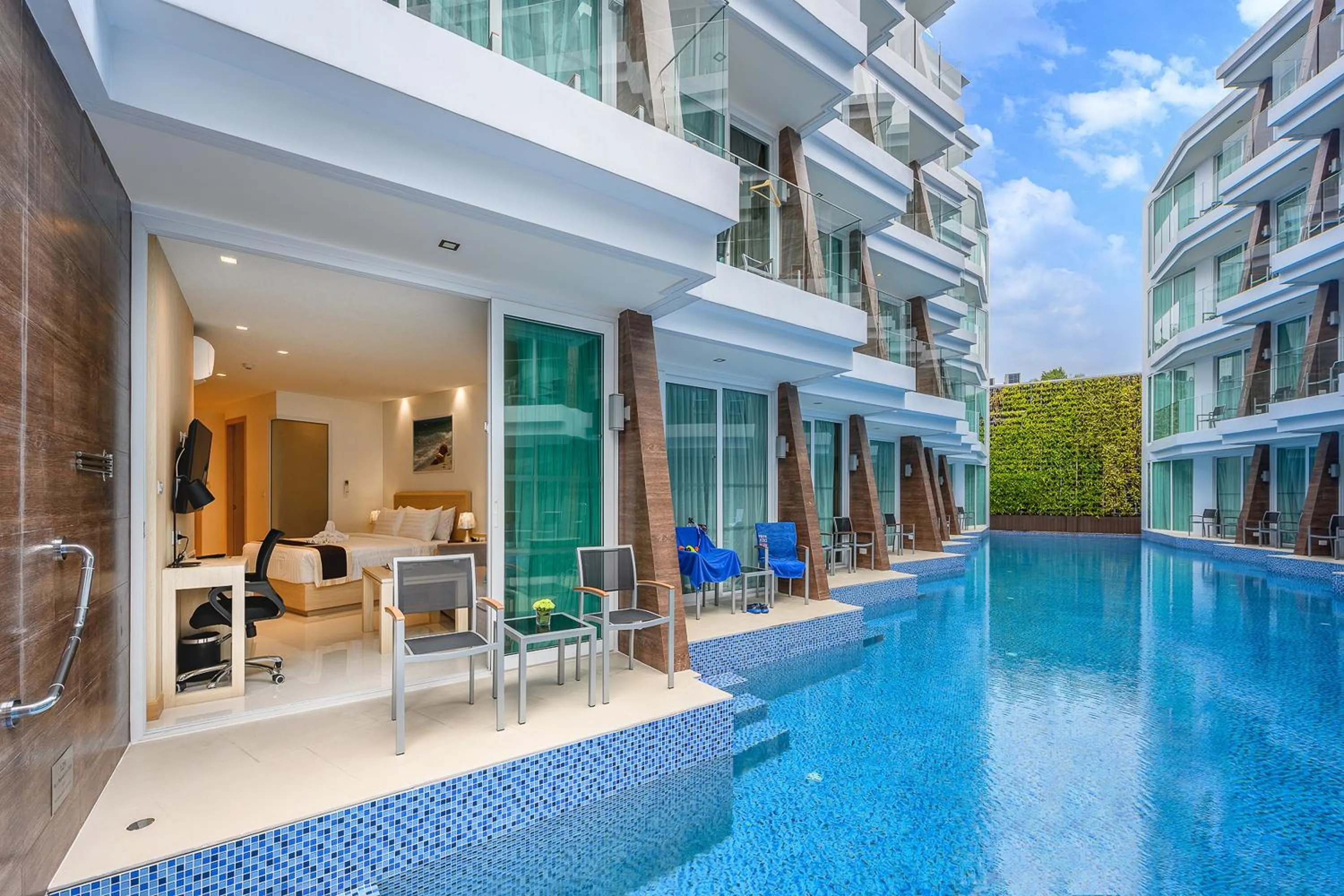 Deluxe Pool Access Room  in The Beachfront Hotel Phuket