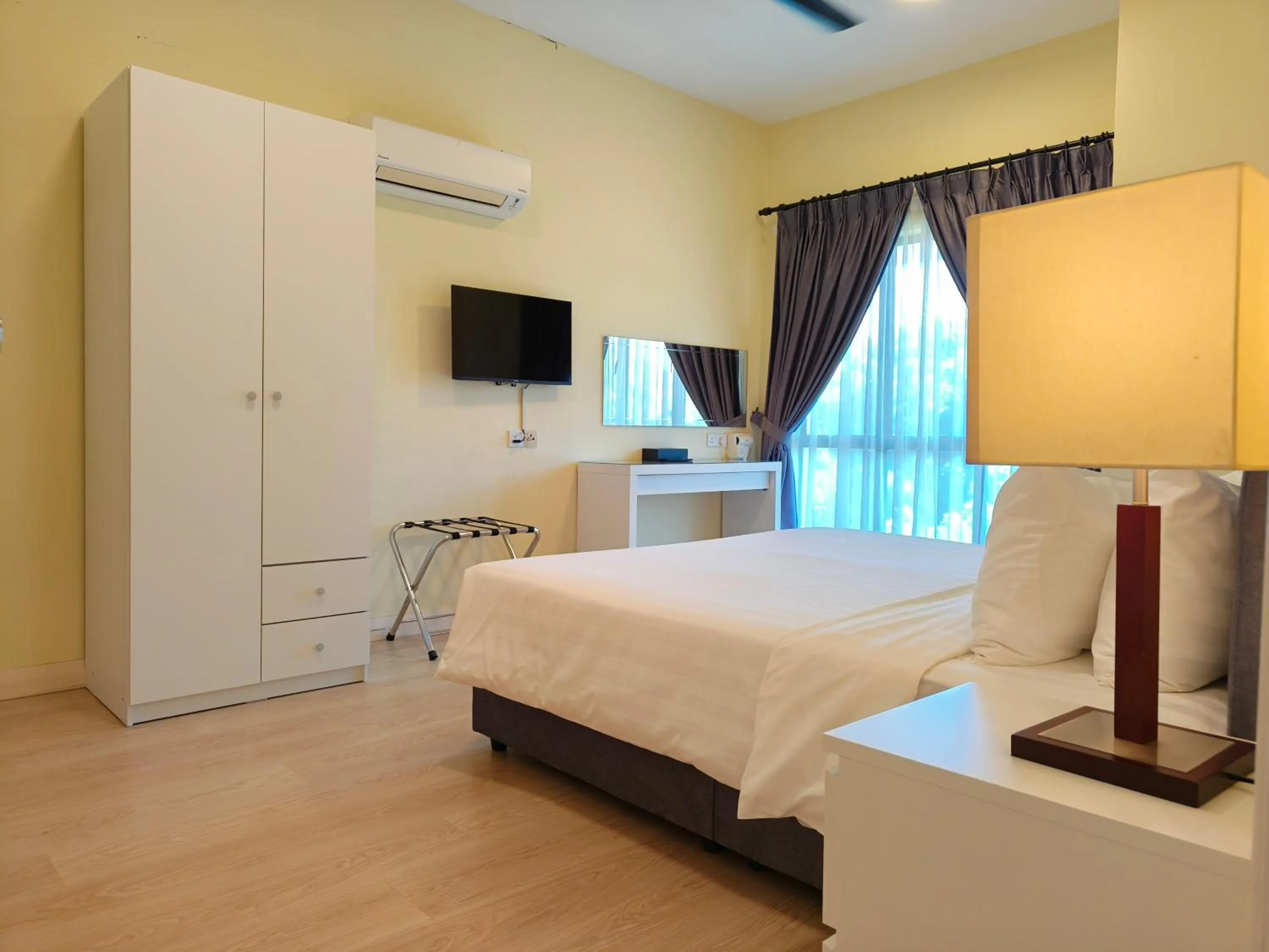 One Bedroom Suite Twin in RPGC Garden Hotel