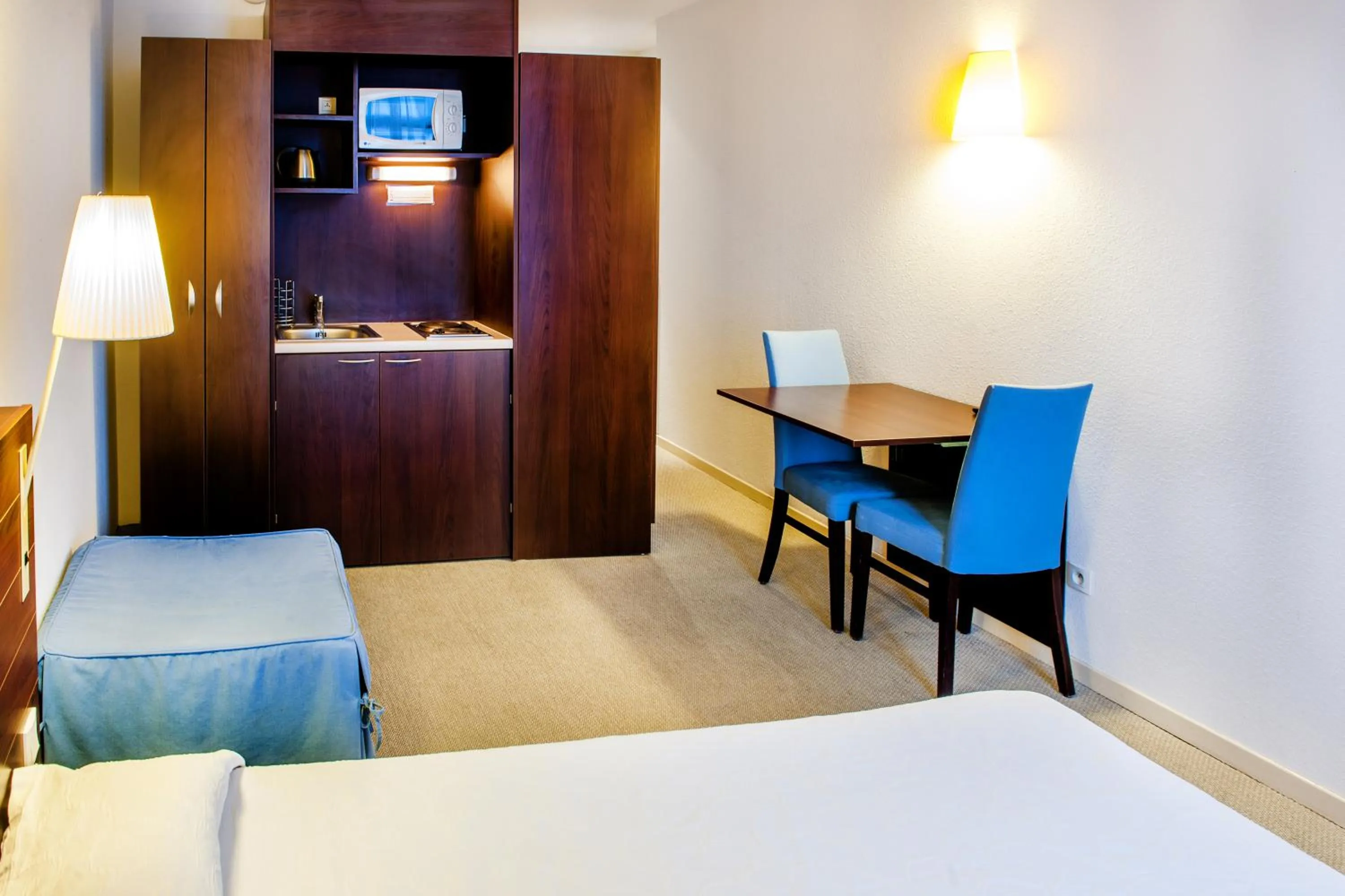 Single Room in Appart'hôtel Saint Jean