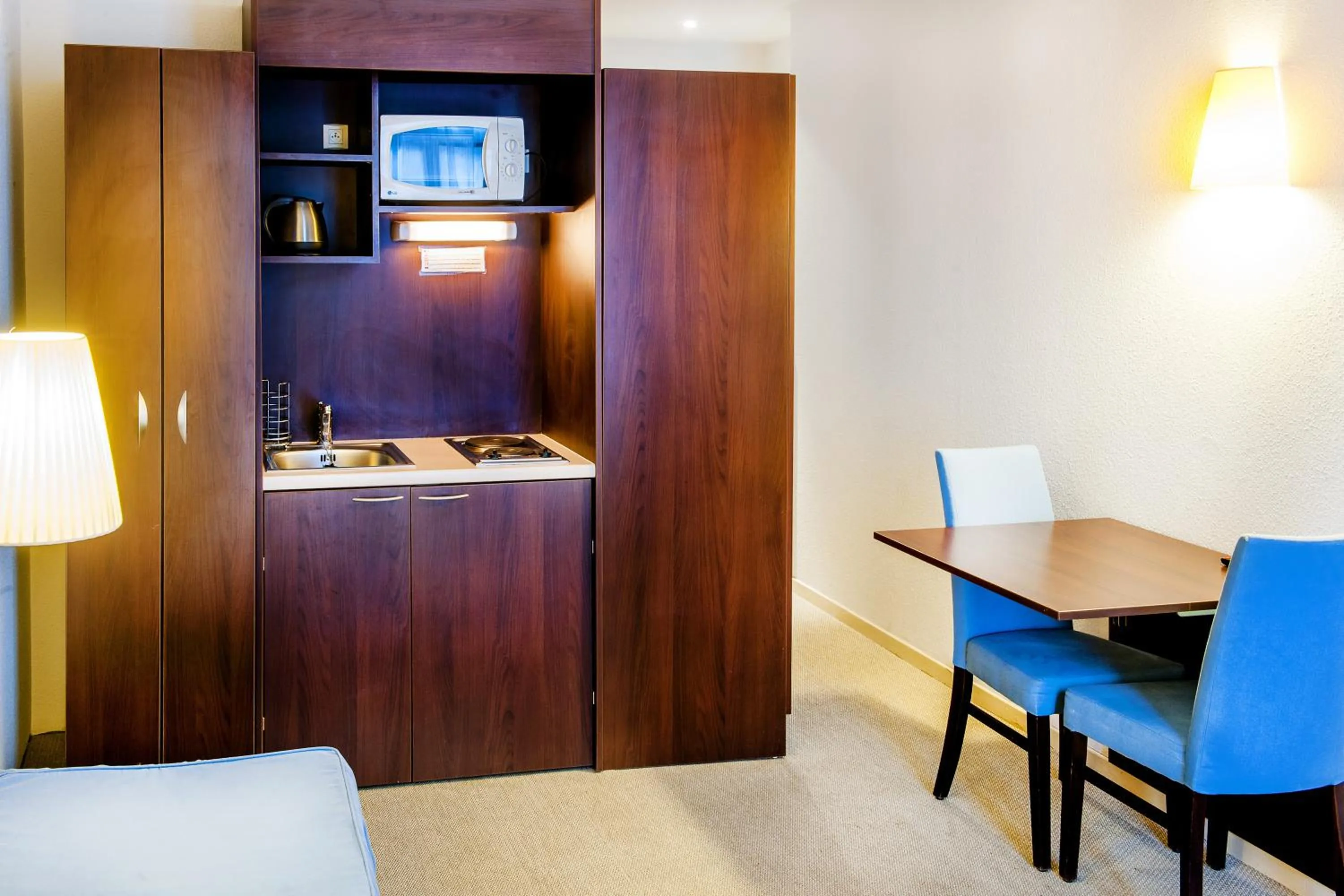 Quadruple Room in Appart'hôtel Saint Jean