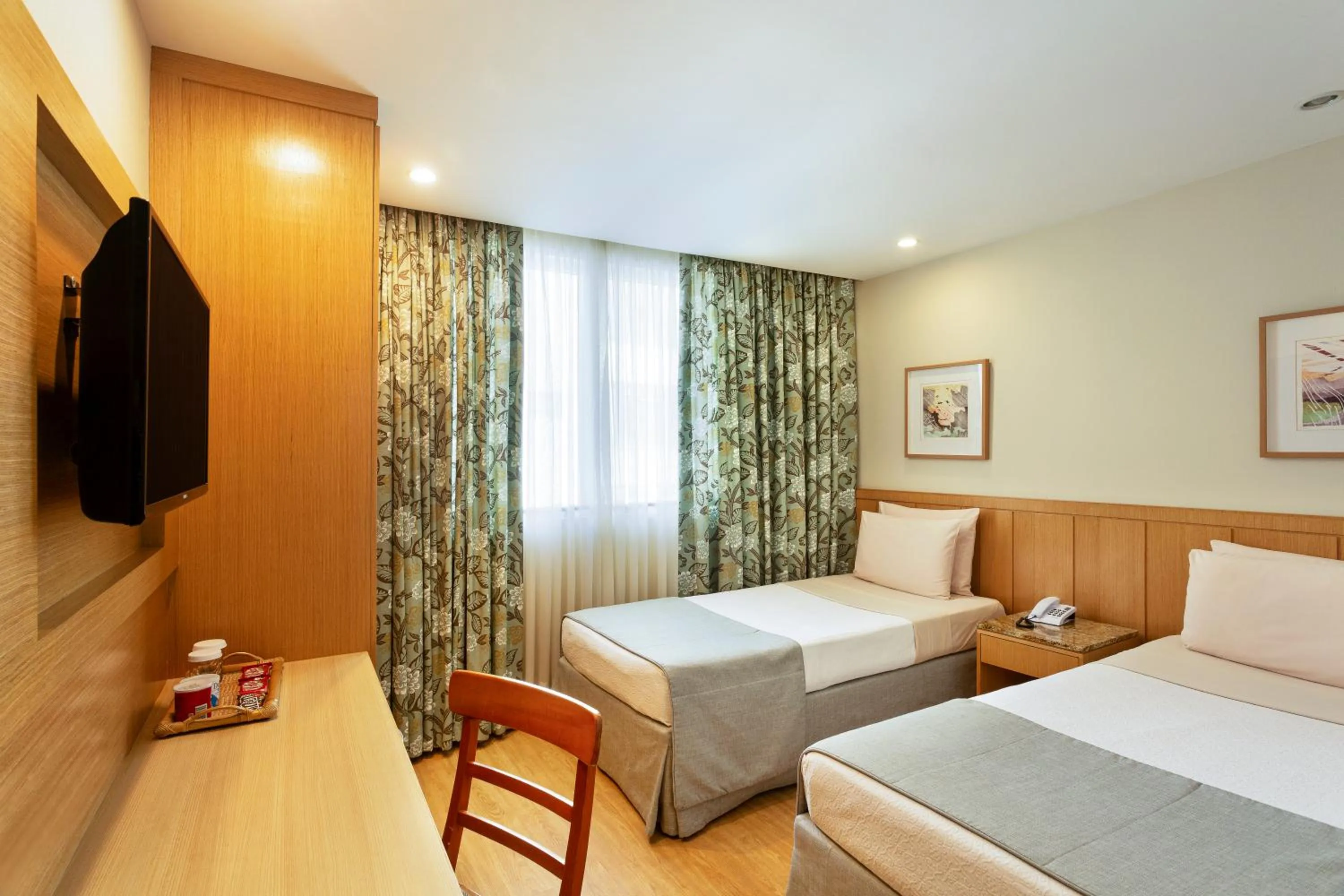 Standard Twin Room - No View in Windsor Copa Hotel