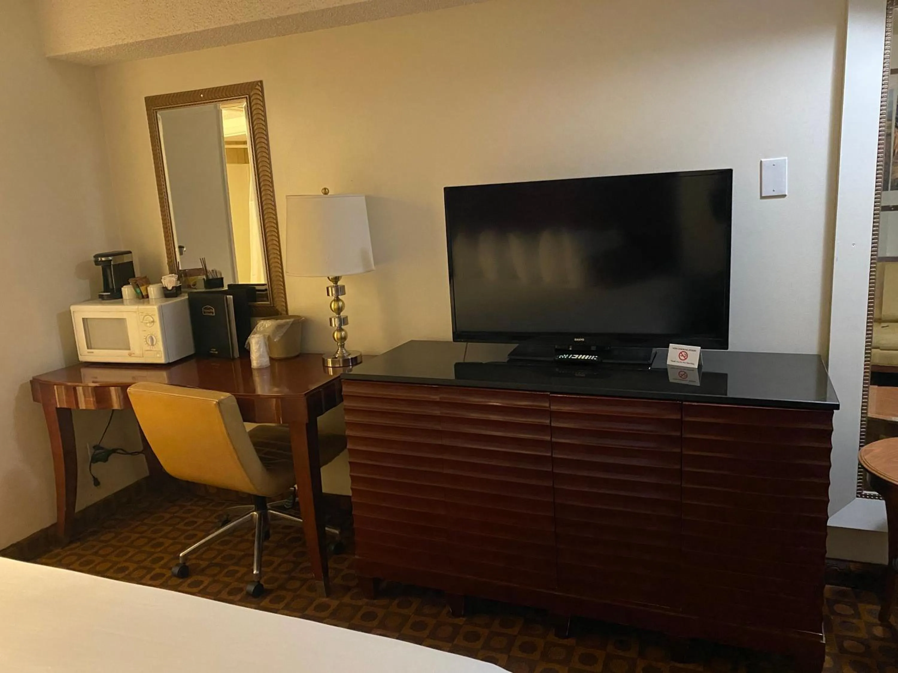 Deluxe Queen Room with Two Queen Beds - Non-Smoking in Ramada by Wyndham Medicine Hat