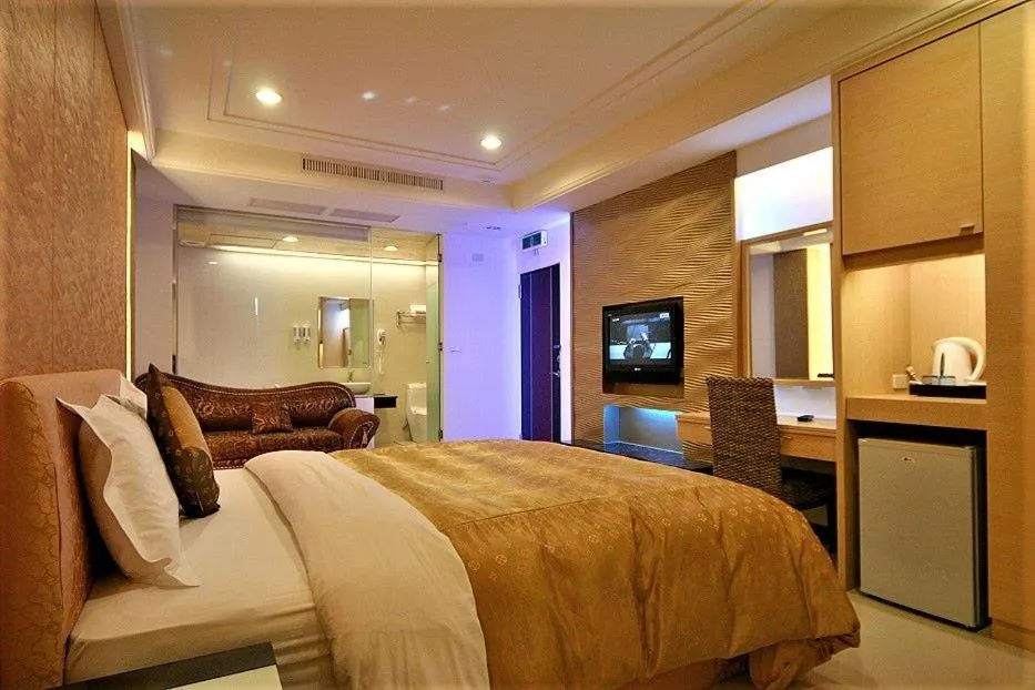 Deluxe Double Room with Balcony and Sea View-A in Tranquil Sea Hotel