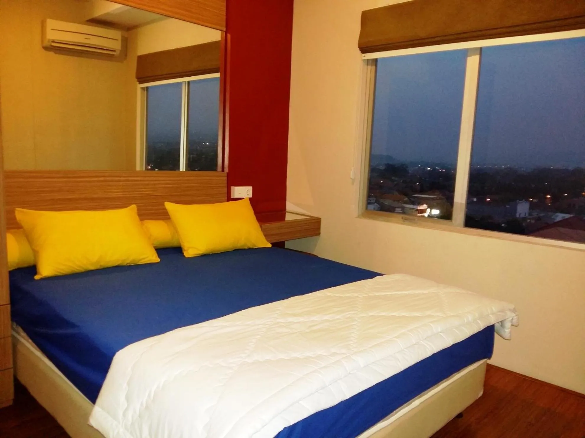 Two-Bedroom Apartment in High Livin Apartment Baros