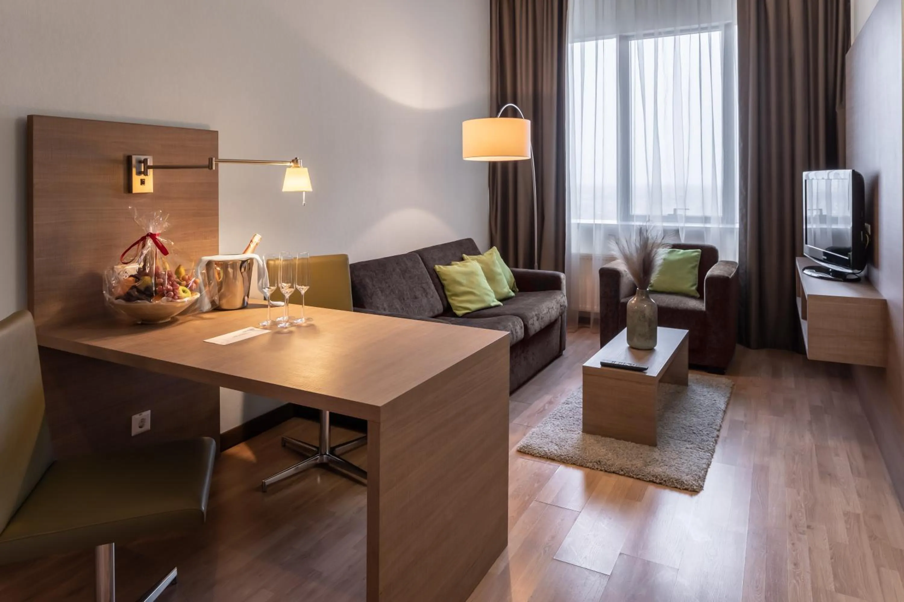Two-Bedroom Apartment in Ramada Encore Kyiv