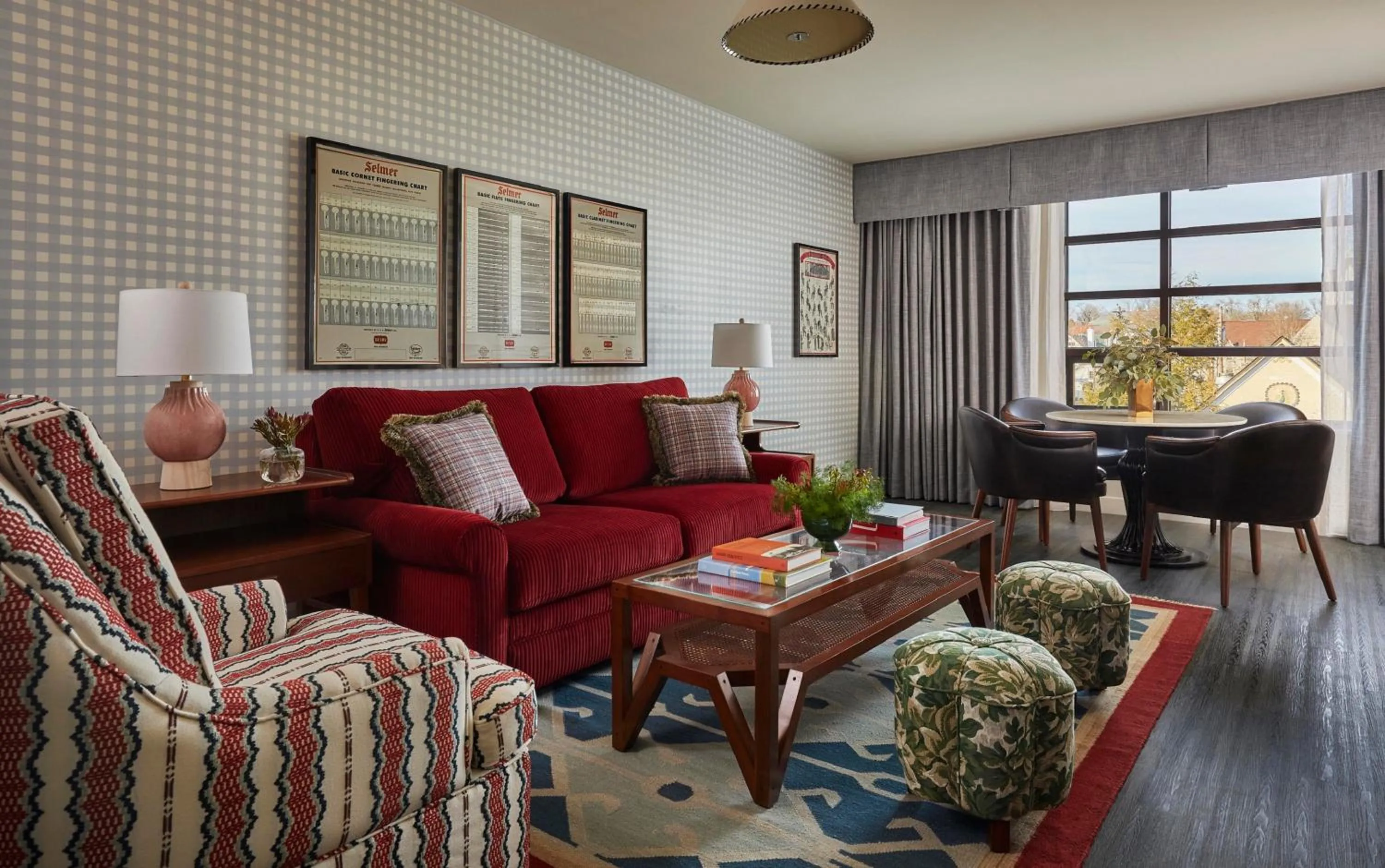 Junior Queen Suite with Bath Tub - Mobility Accessible in Graduate by Hilton Bloomington