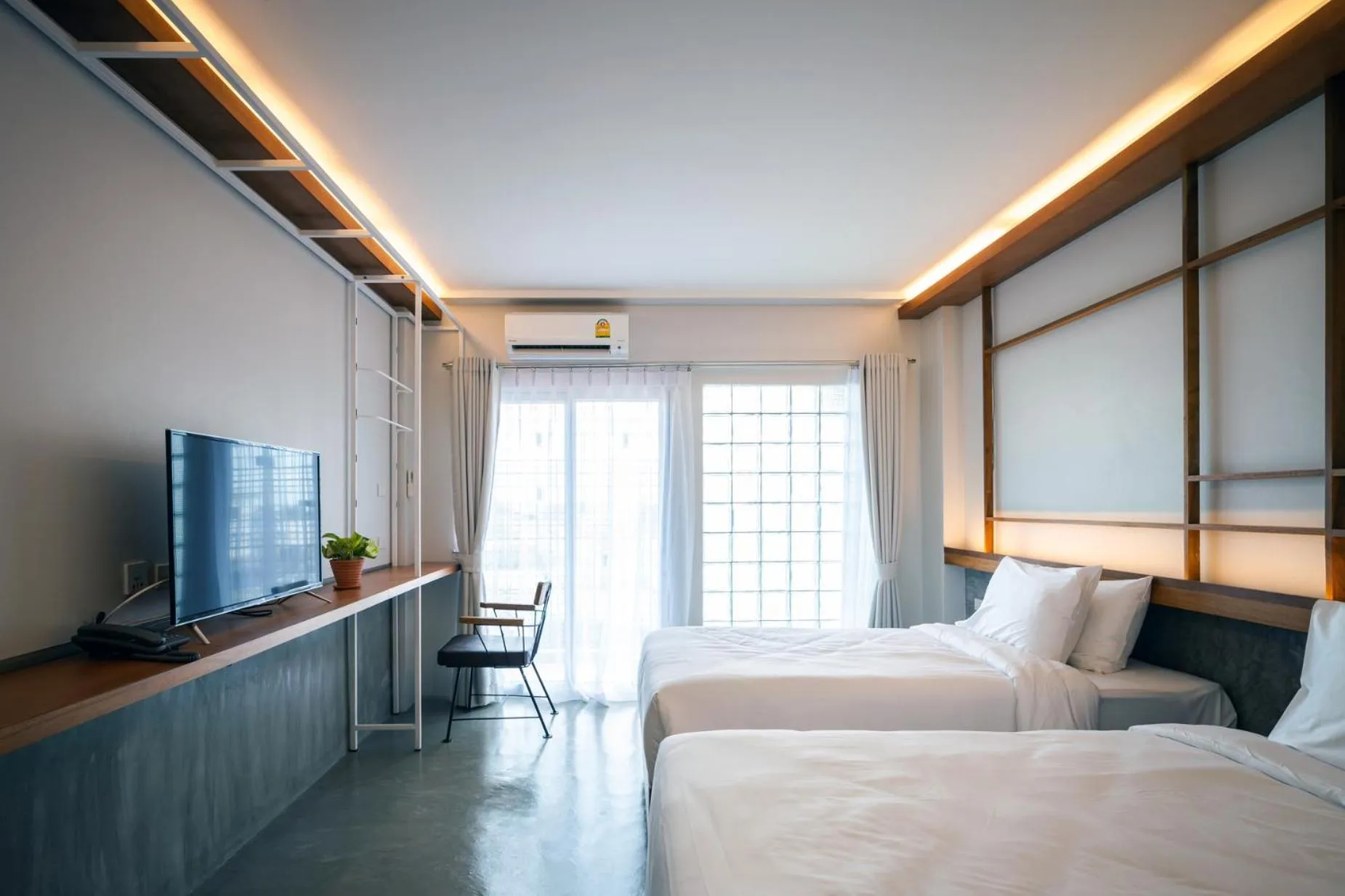 Twin Room with City View in Laekhon Nonbai