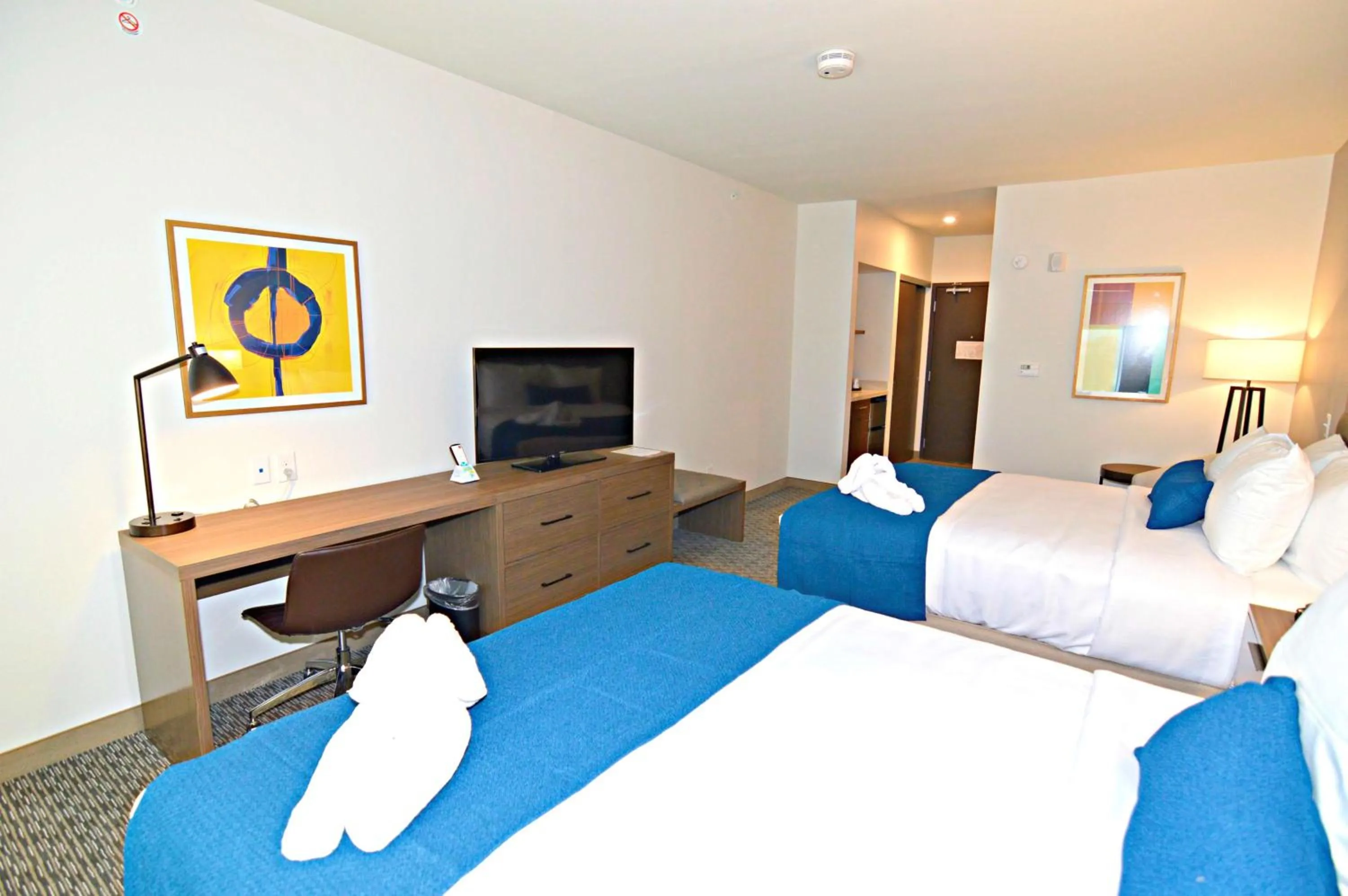 Queen Room with Two Queen Beds and Bath Tub - Disability Access in Best Western Plus Executive Residency Austin - Round Rock