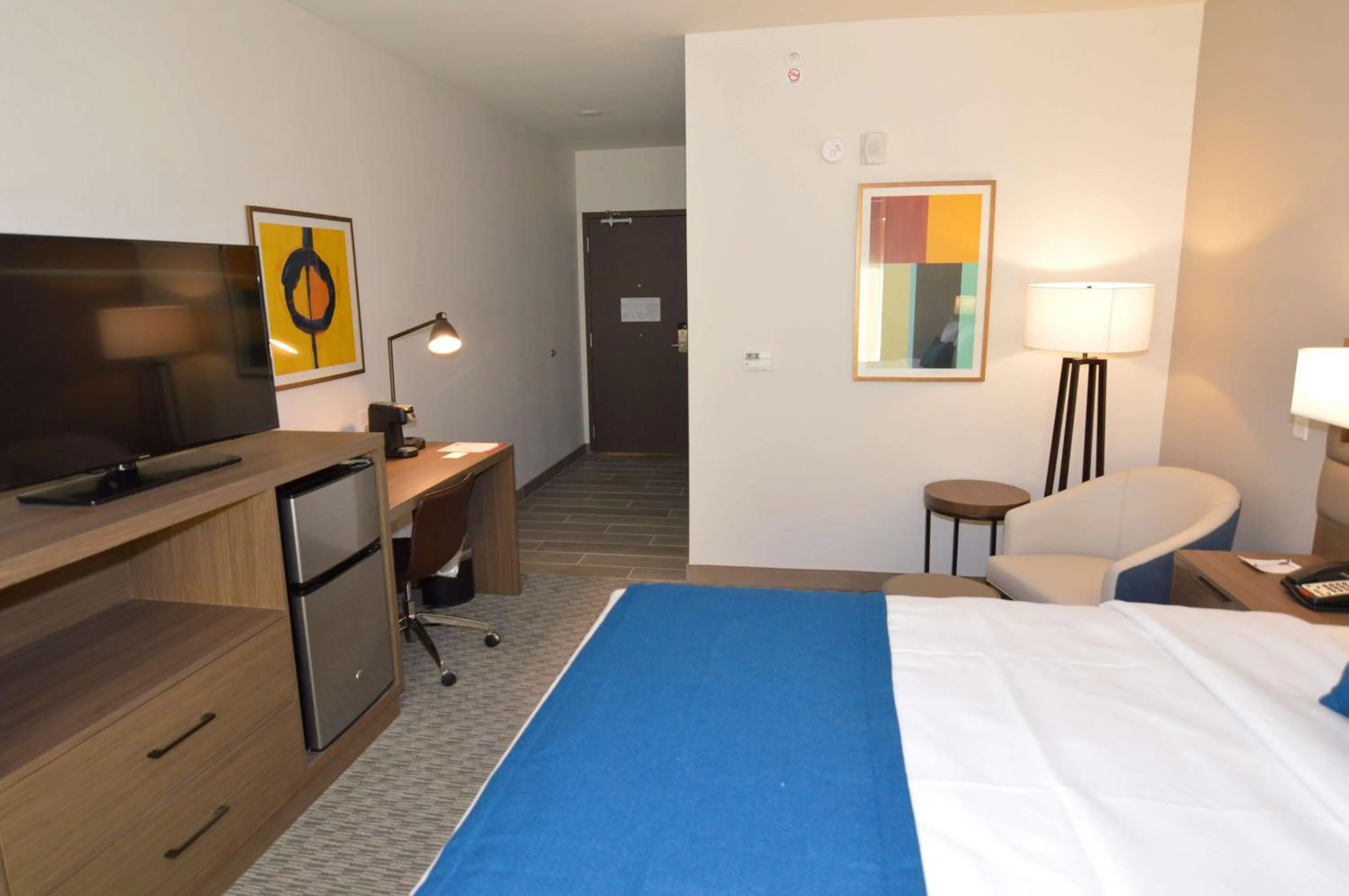 King Room with Bath Tub  - Disability Access in Best Western Plus Executive Residency Austin - Round Rock