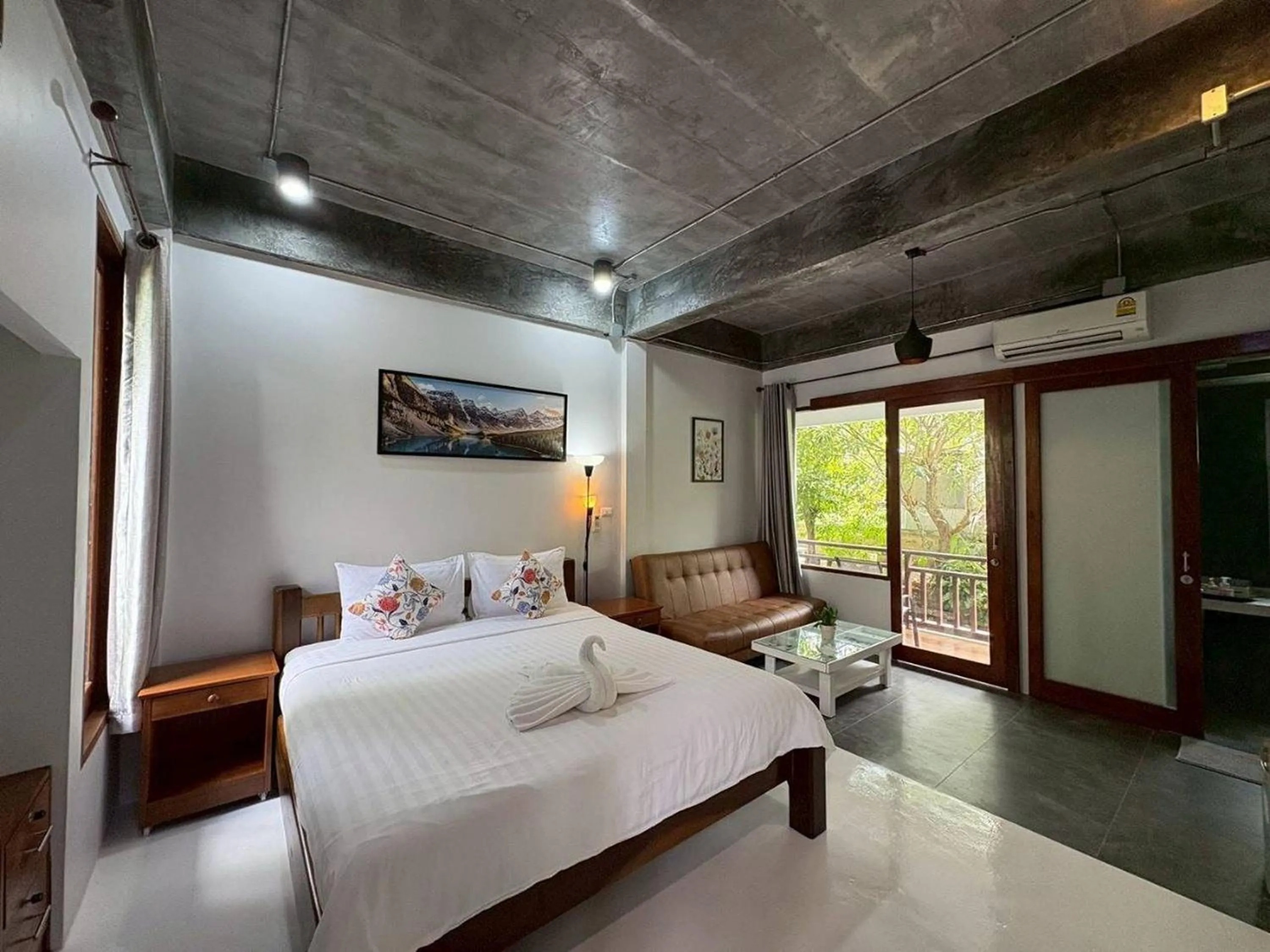 Deluxe Room in Tann Anda Resort