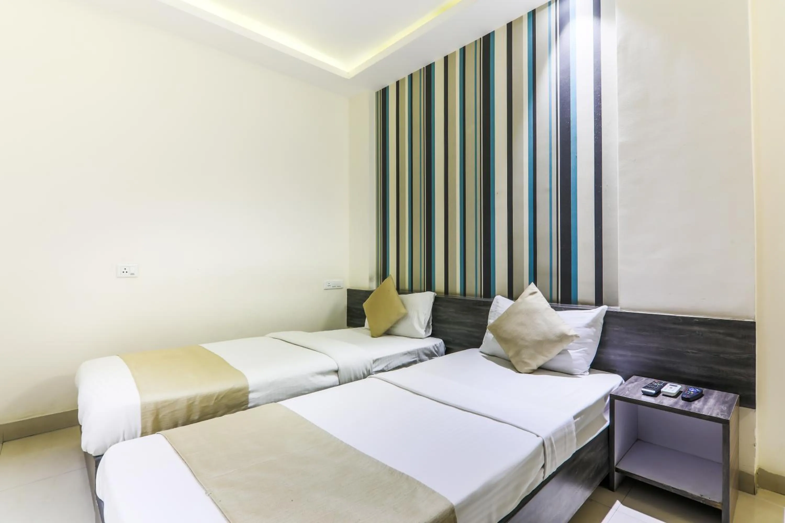 1 Bedroom Studio Twin Room - single occupancy in Magnus Calypso Suites Viman Nagar