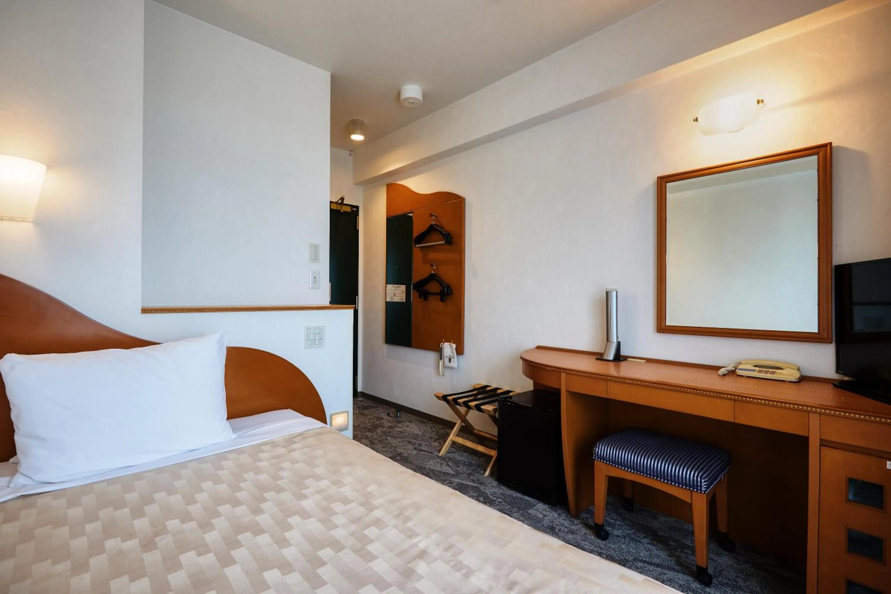 Single Room - single occupancy - Non Smoking in Naha Beach Side Hotel