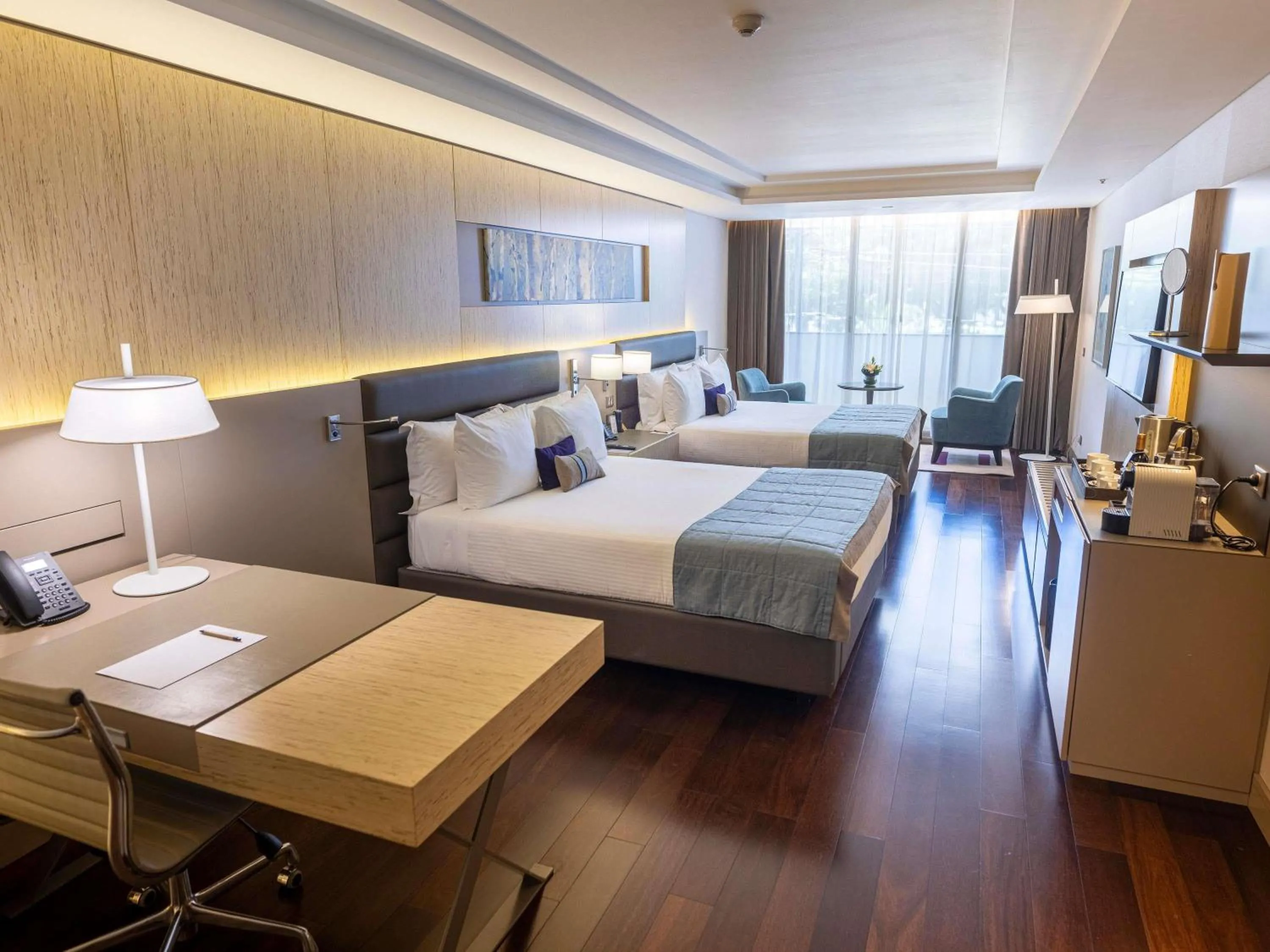 Deluxe Queen Suite with Park View - Mobility Accessible in Palladio Hotel Buenos Aires - MGallery Collection