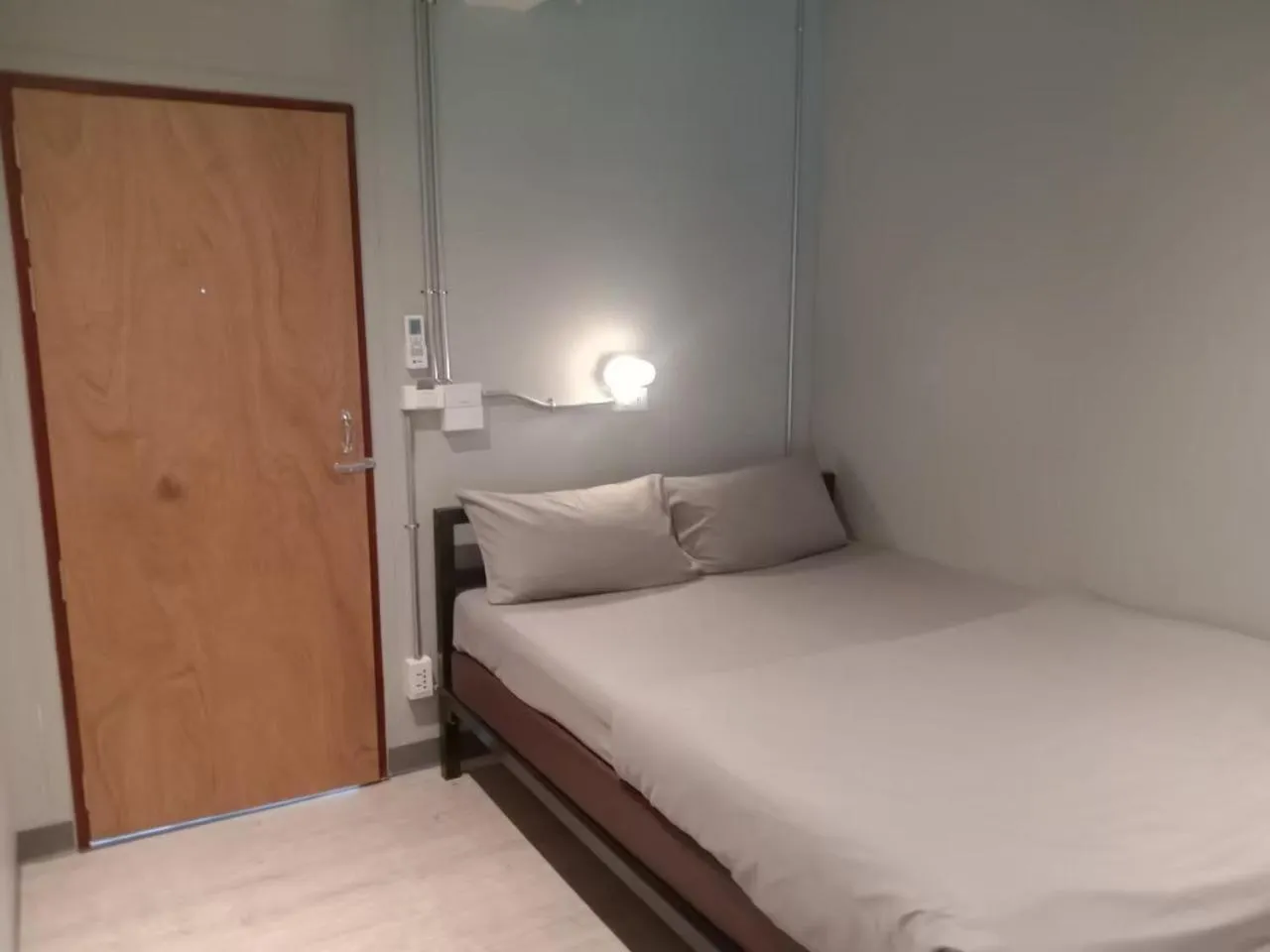 Double Room with Shared Bathroom in BED STATION Hostel Khaosan